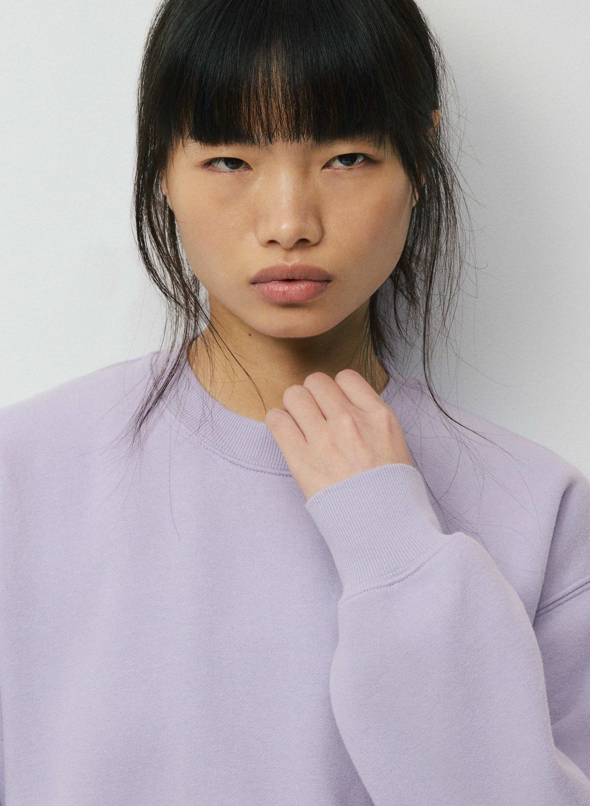 COZY SWEATFLEECE PERFECT CREW SWEATSHIRT | Aritzia