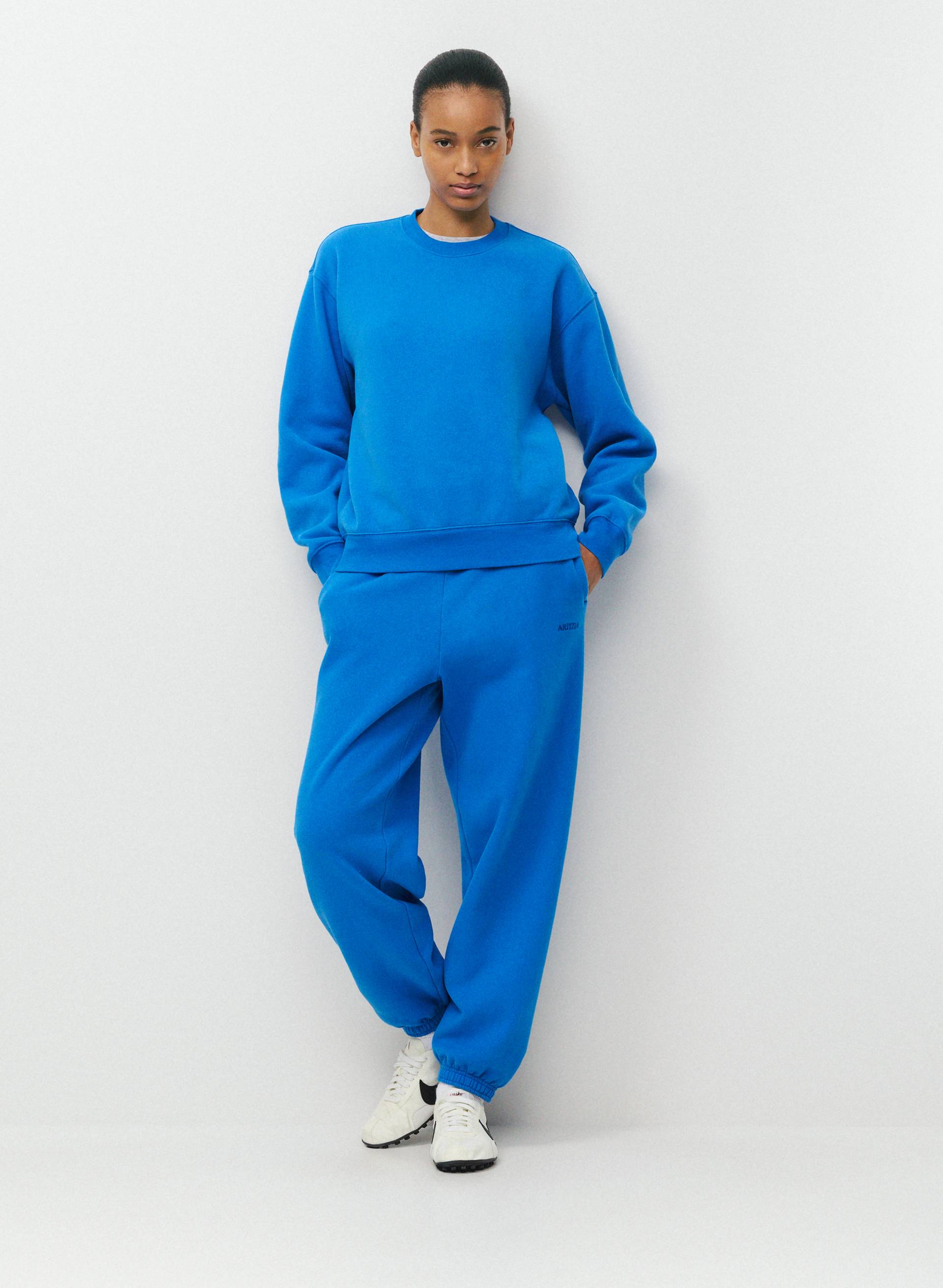 Cozy Sweatfleece Perfect Crew Sweatshirt | Aritzia INTL
