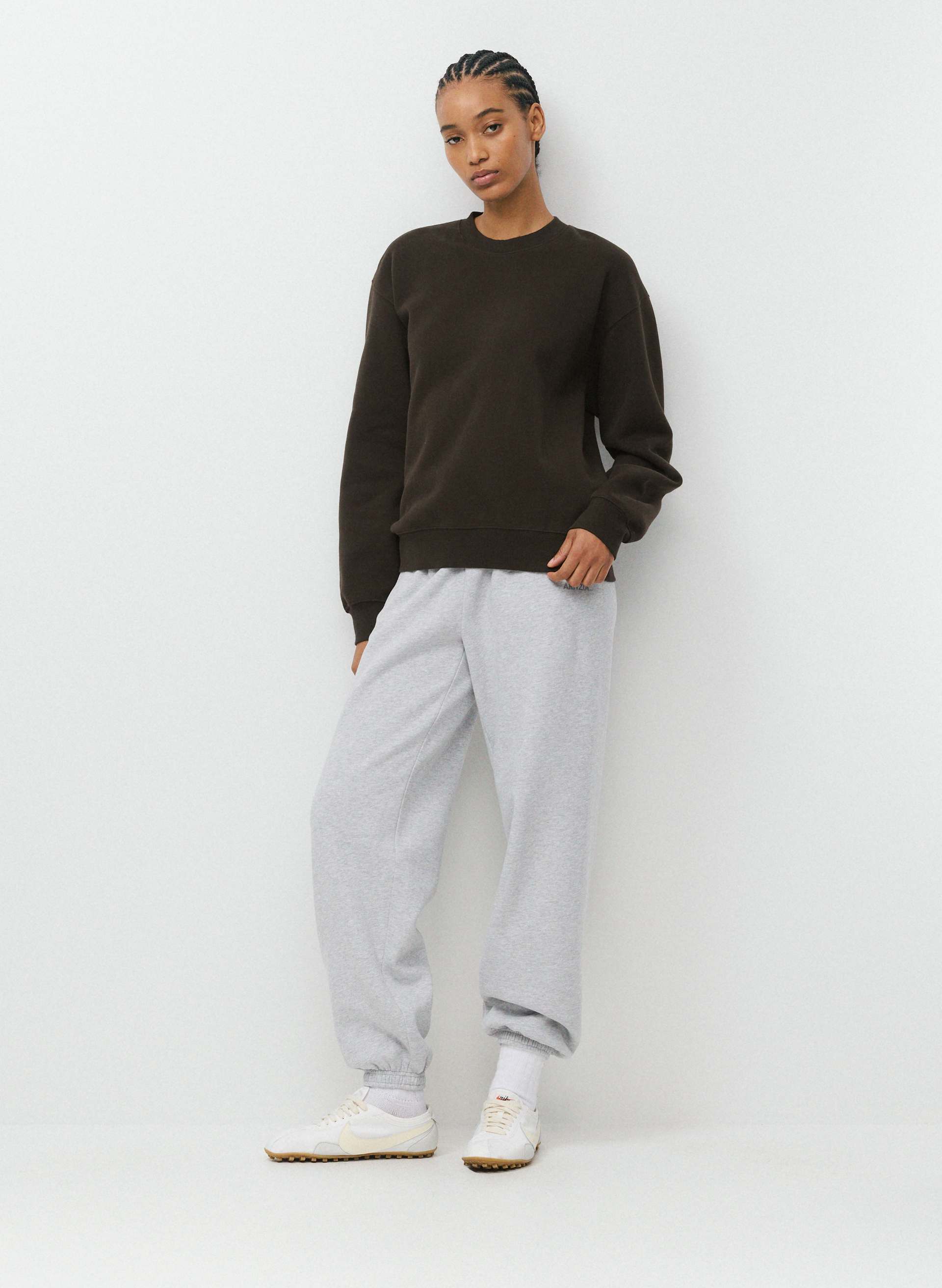 COZY SWEATFLEECE PERFECT CREW SWEATSHIRT - Classic fan-favourite fleece crewneck sweatshirt. 