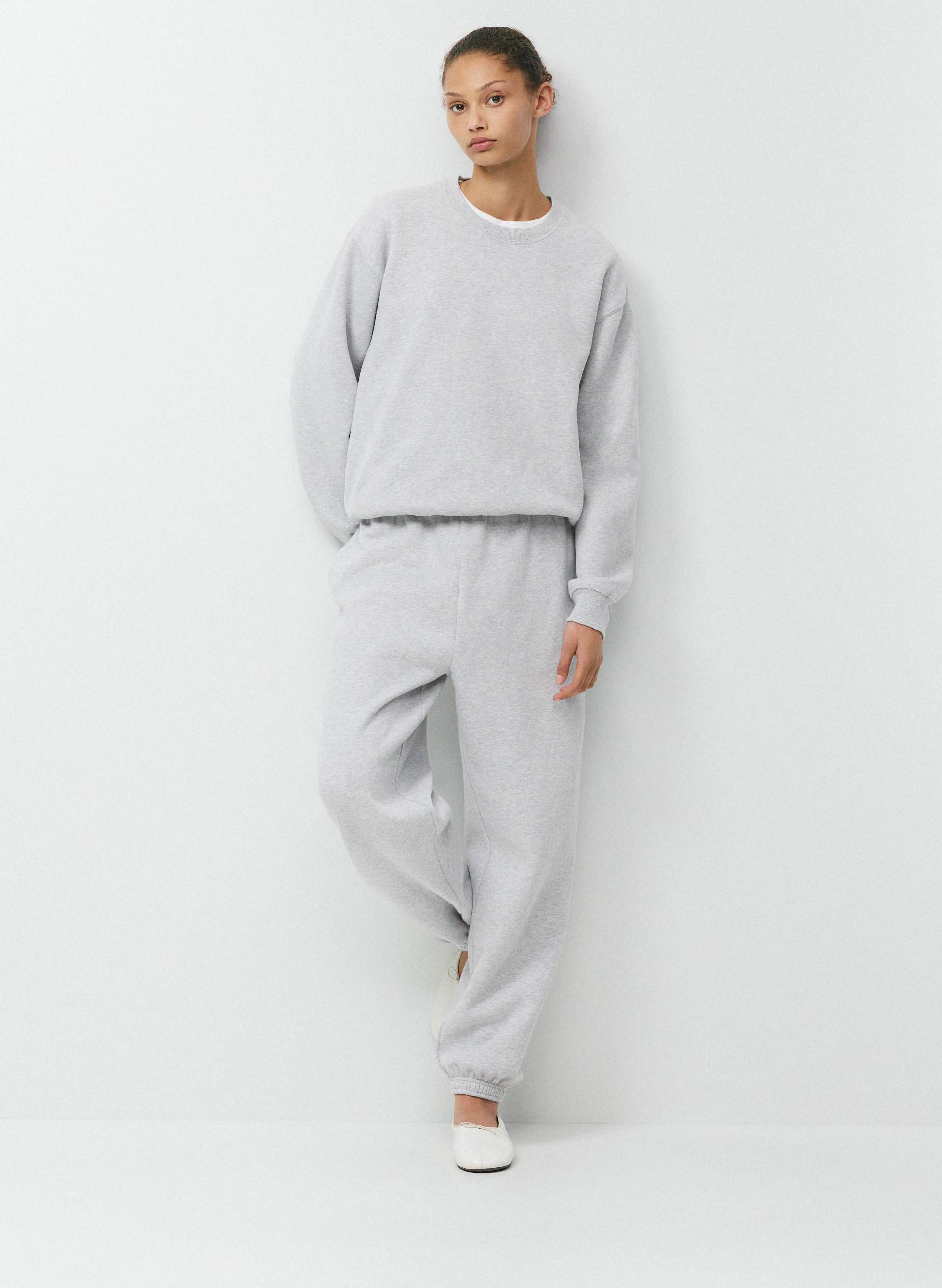 COZY SWEATFLEECE PERFECT CREW SWEATSHIRT | Aritzia