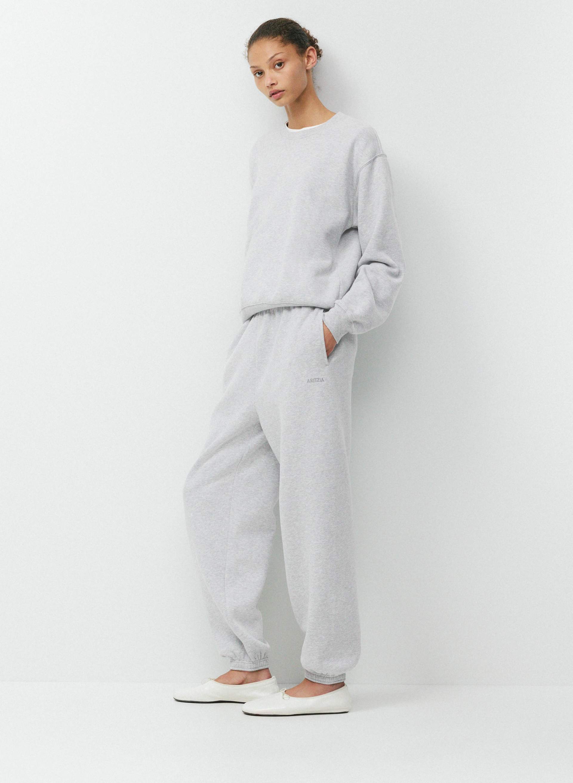 COZY SWEATFLEECE PERFECT CREW SWEATSHIRT | Aritzia