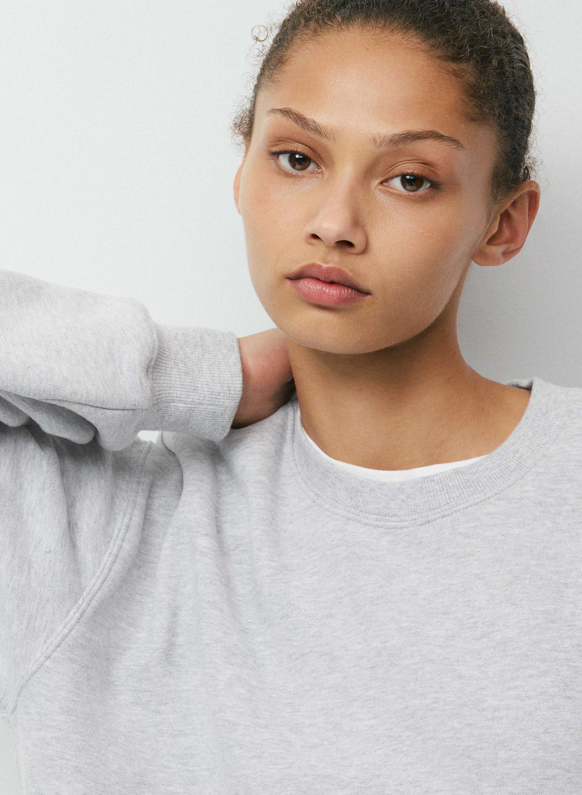 COZY SWEATFLEECE PERFECT CREW SWEATSHIRT | Aritzia