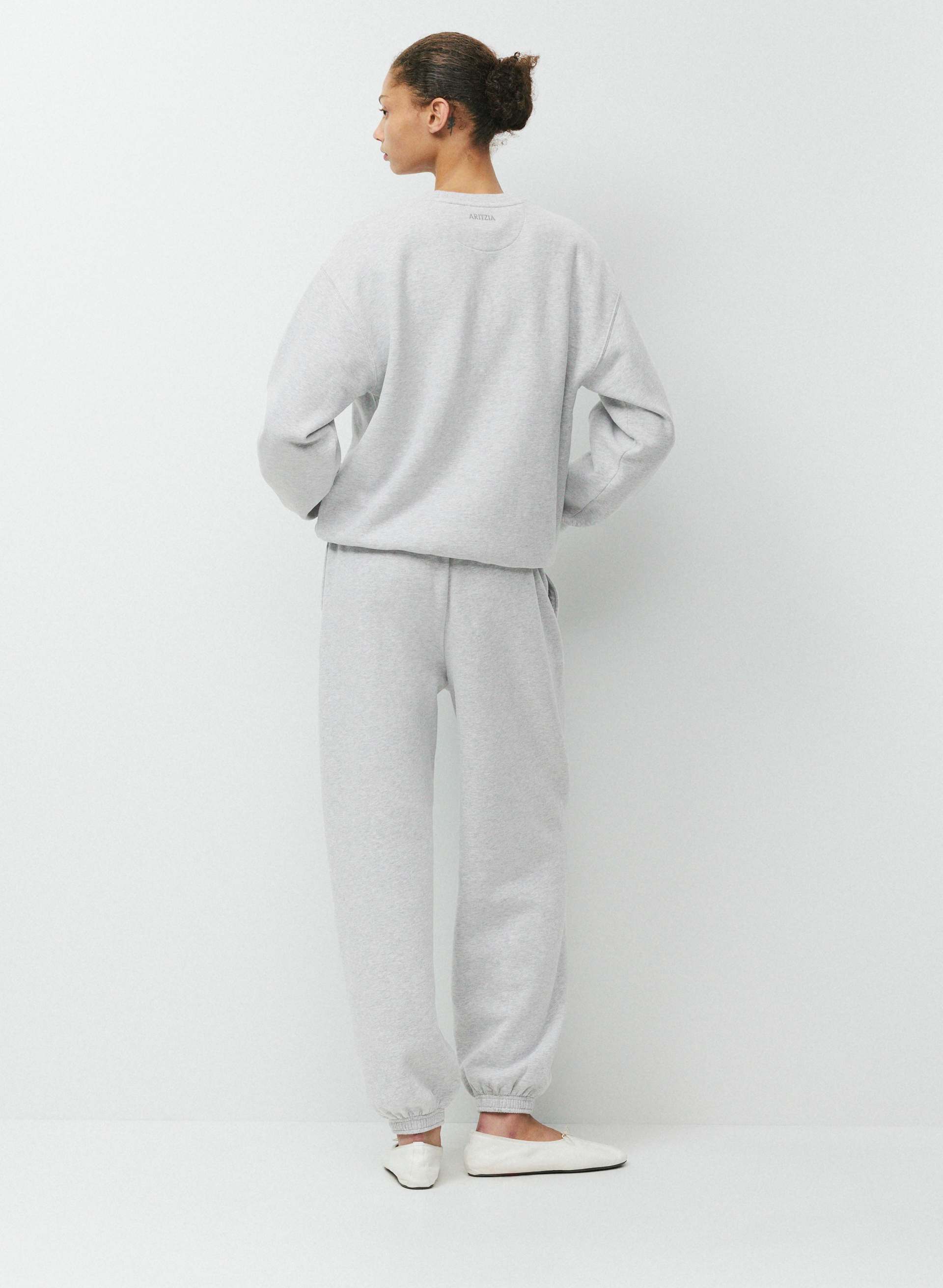 COZY SWEATFLEECE PERFECT CREW SWEATSHIRT | Aritzia