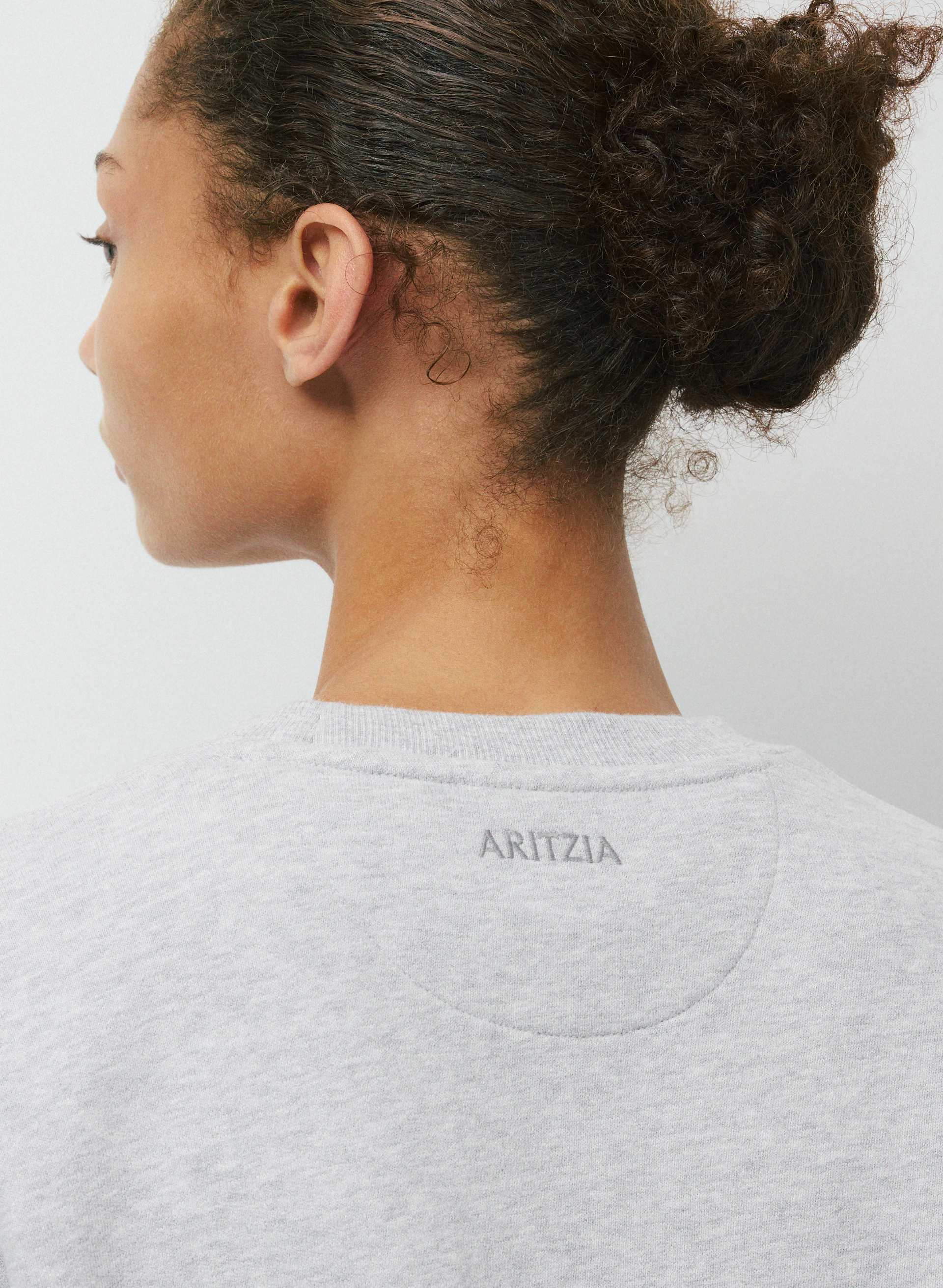 COZY SWEATFLEECE PERFECT CREW SWEATSHIRT | Aritzia