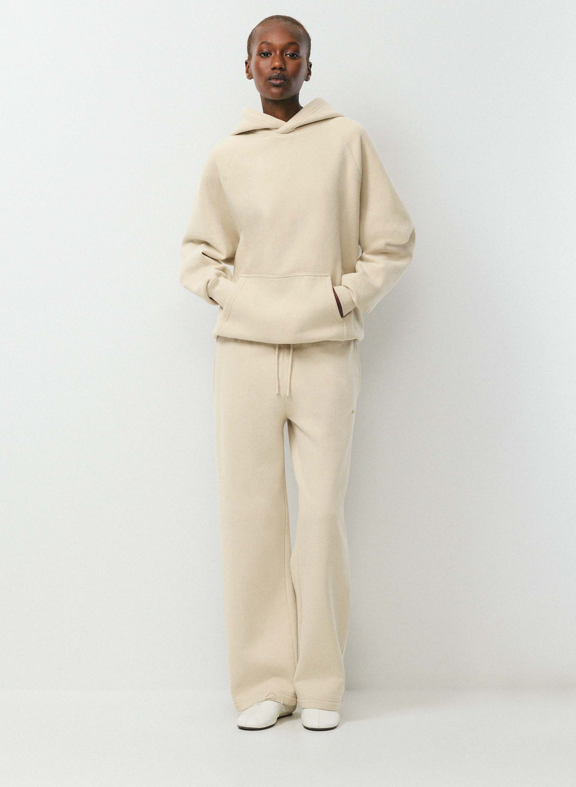 COZY SWEATFLEECE MEGA RAGLAN™ HOODIE | Aritzia