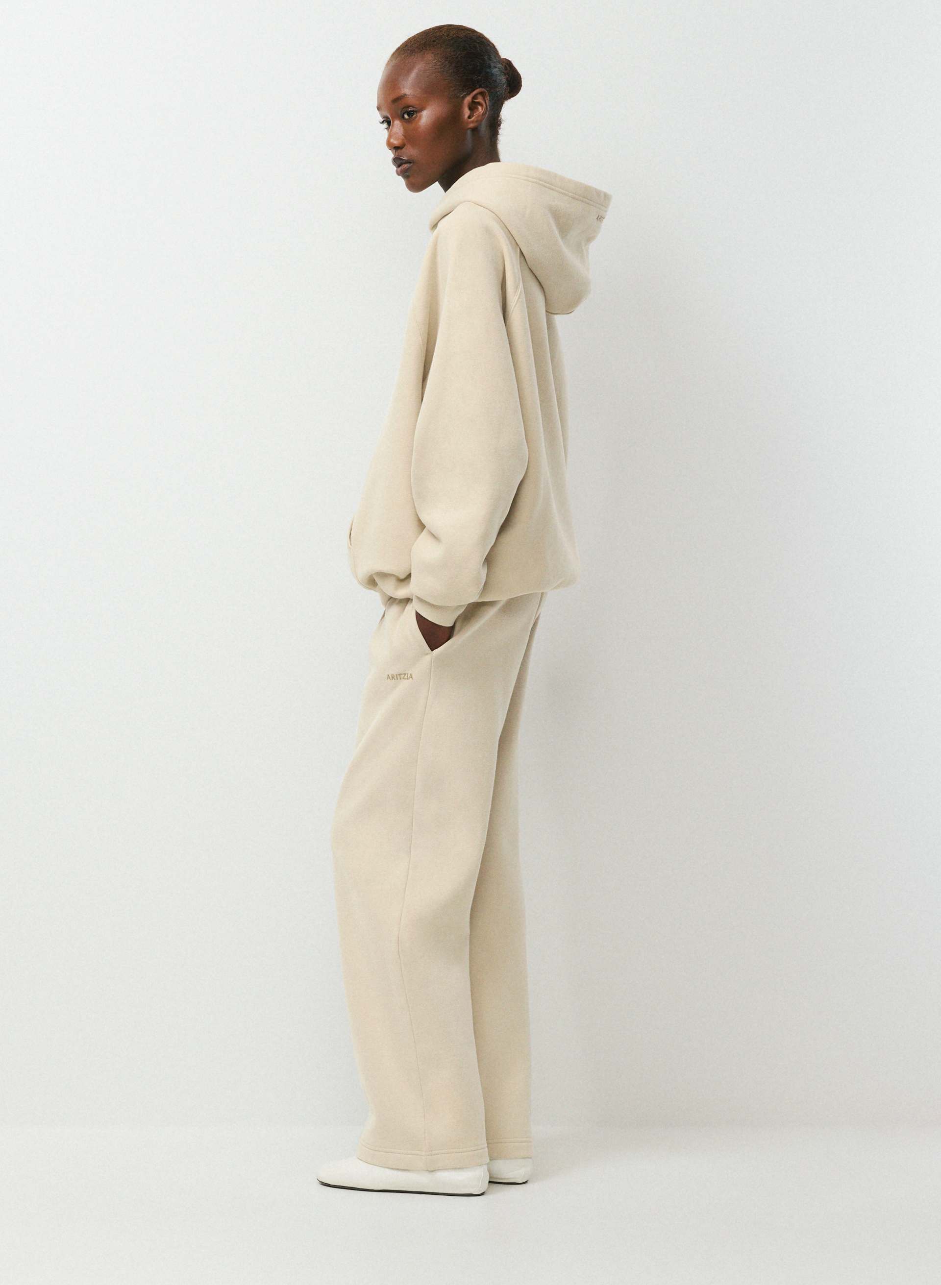 COZY SWEATFLEECE MEGA RAGLAN™ HOODIE | Aritzia