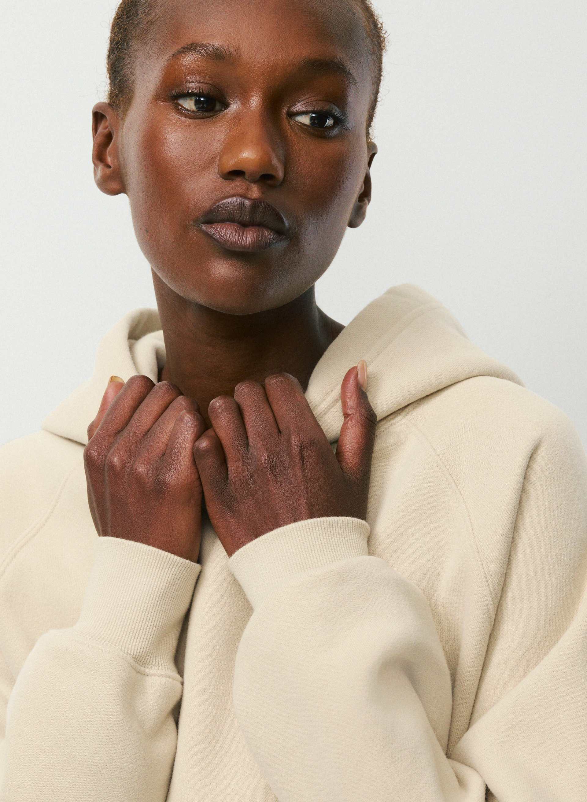 COZY SWEATFLEECE MEGA RAGLAN™ HOODIE | Aritzia