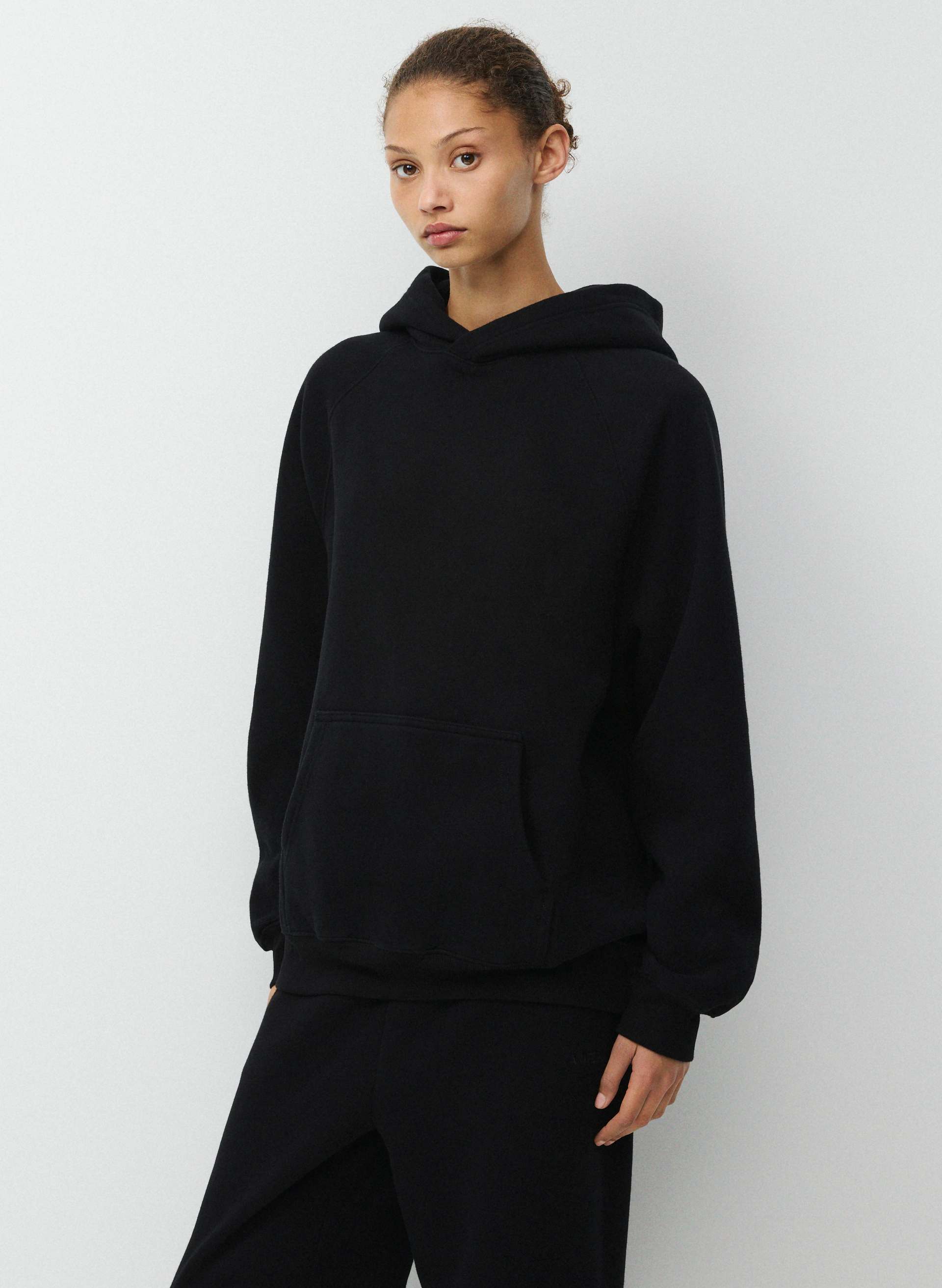 COZY SWEATFLEECE MEGA RAGLAN™ HOODIE | Aritzia
