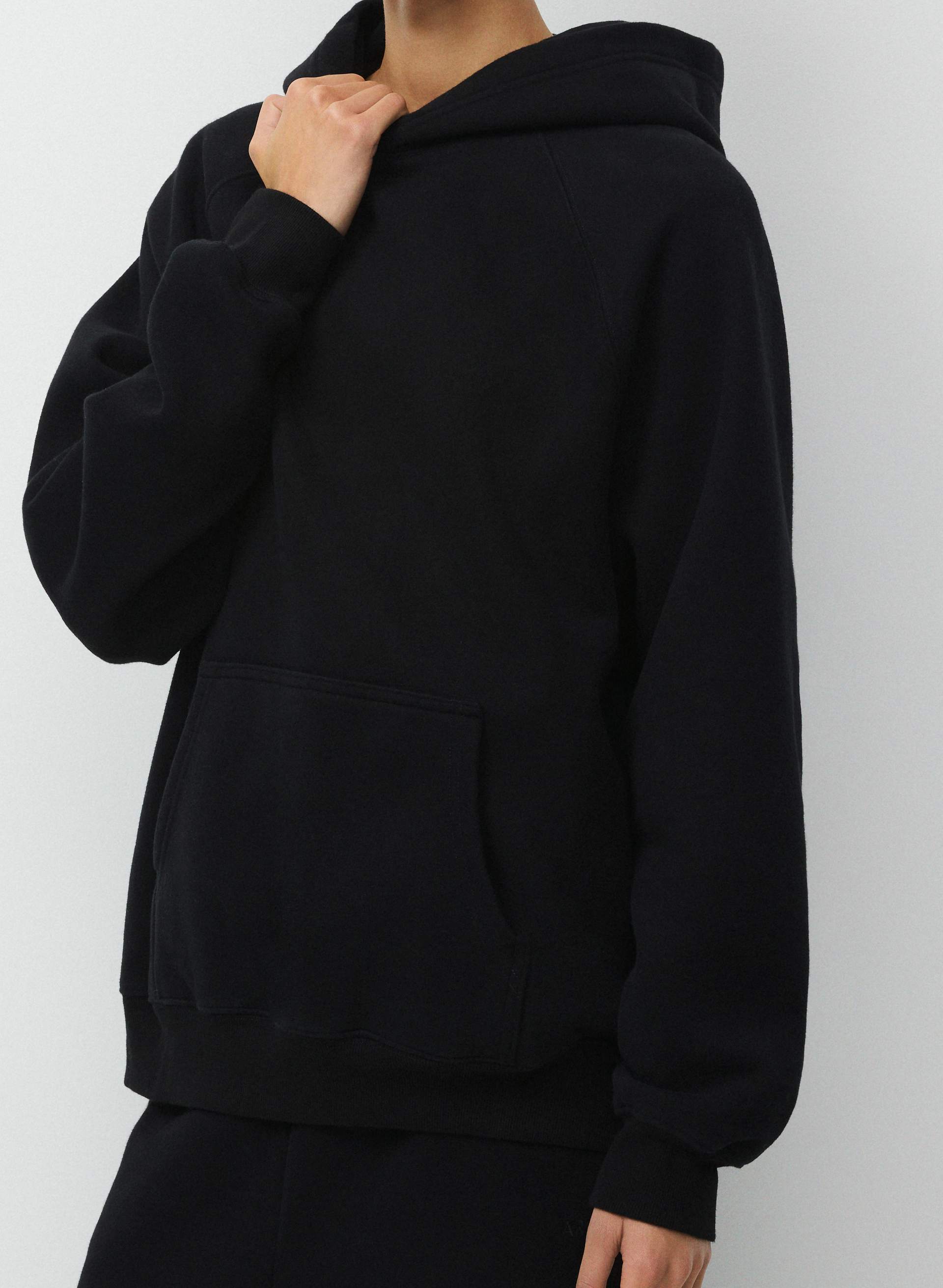 COZY SWEATFLEECE MEGA RAGLAN™ HOODIE | Aritzia