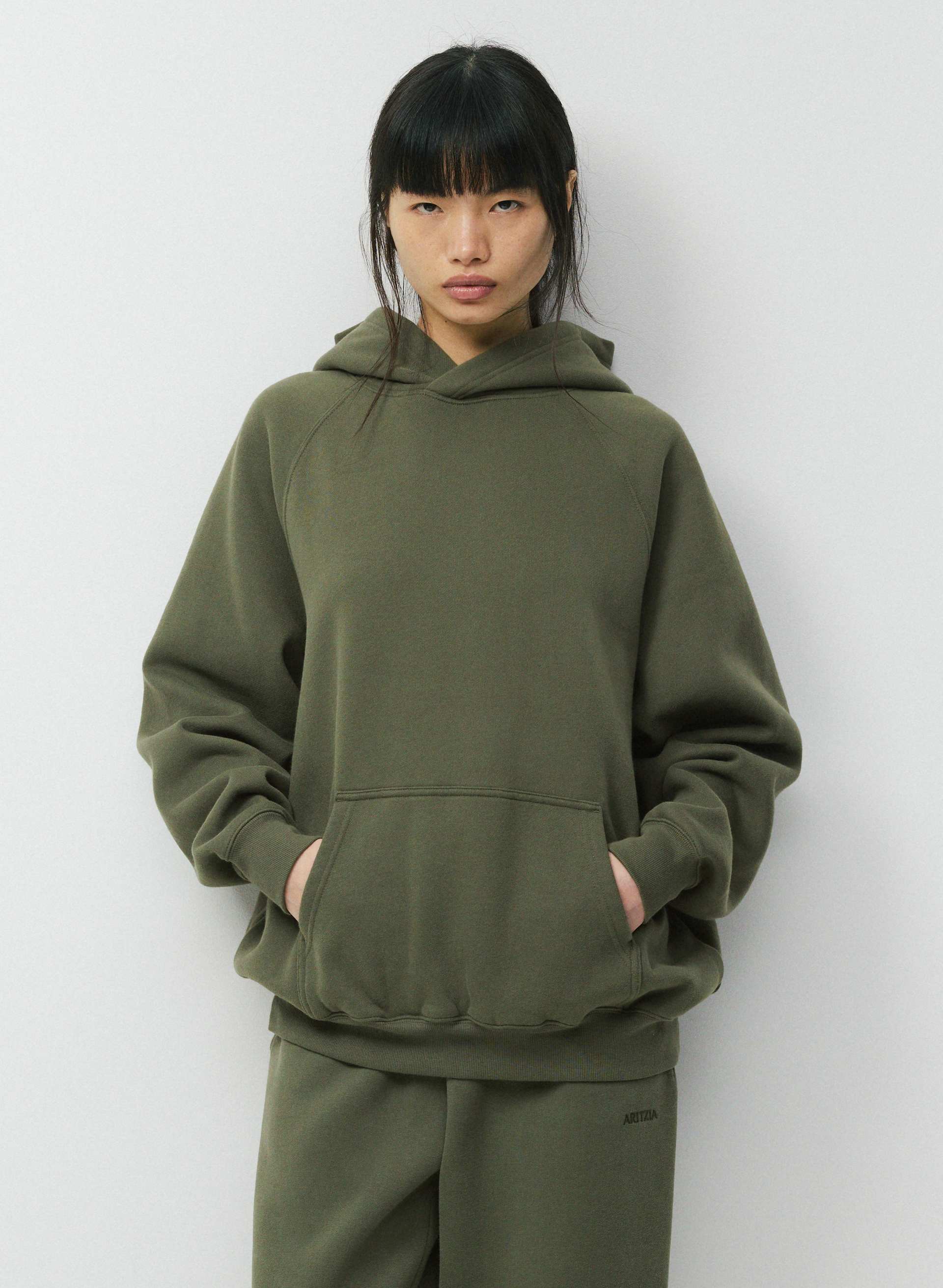 COZY SWEATFLEECE MEGA RAGLAN™ HOODIE | Aritzia
