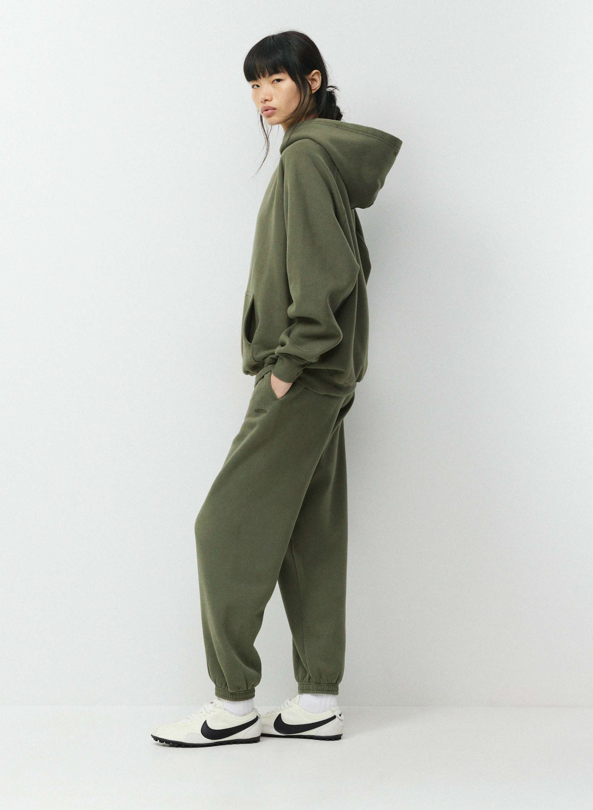 COZY SWEATFLEECE MEGA RAGLAN™ HOODIE | Aritzia