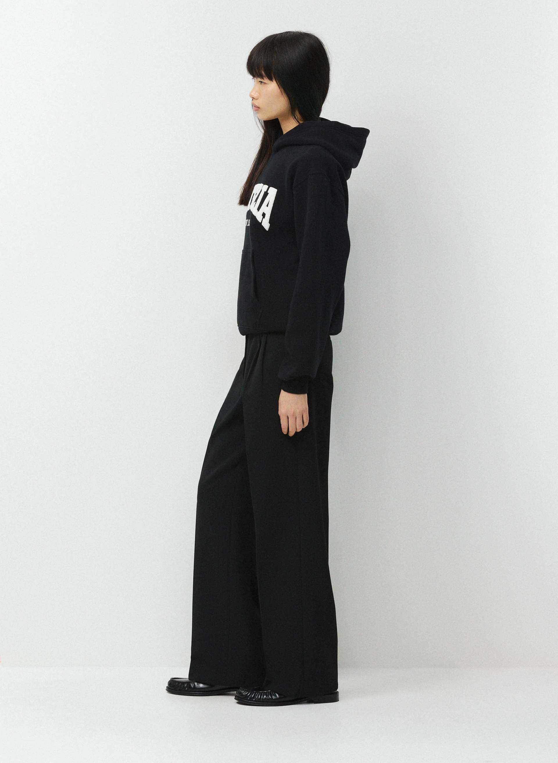 COZY SWEATFLEECE PERFECT HOODIE | Aritzia