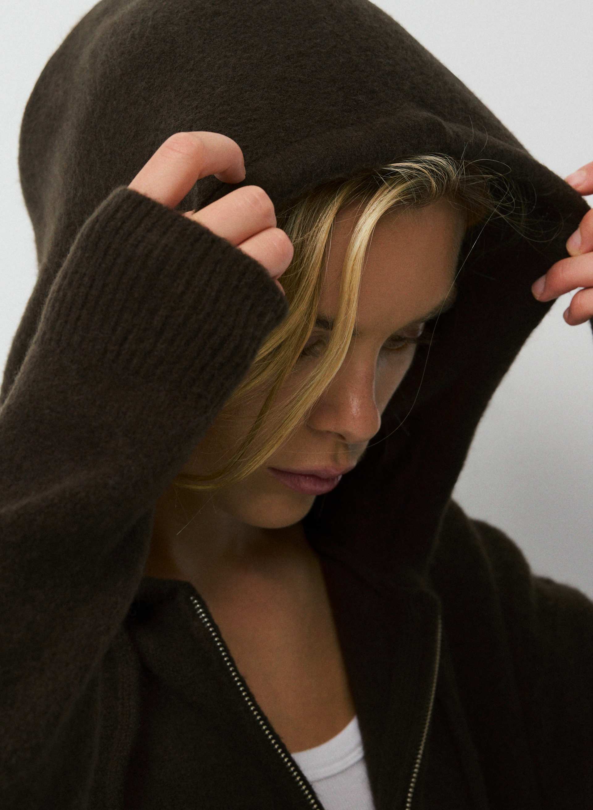 PEYTON ZIP HOODIE | Aritzia