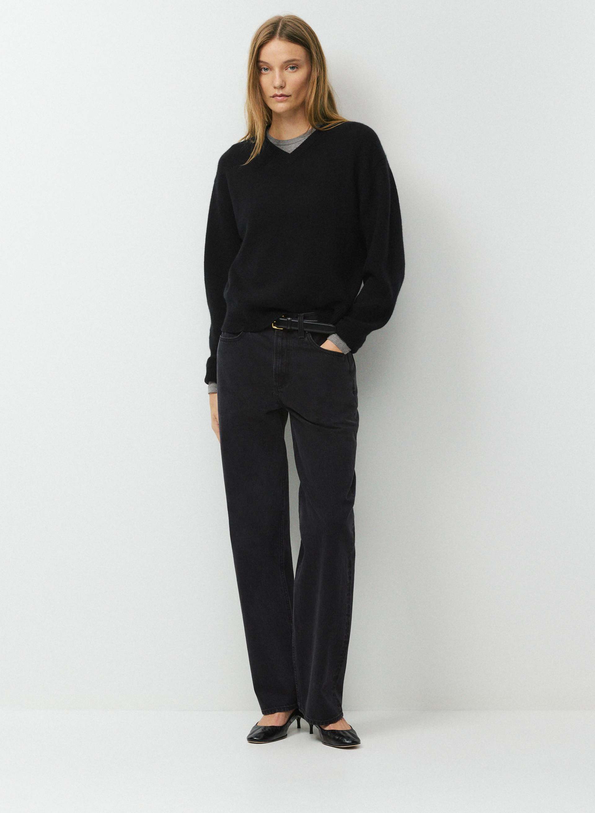 ESSENTIAL CASHMERE CONTEXT SWEATER | Aritzia