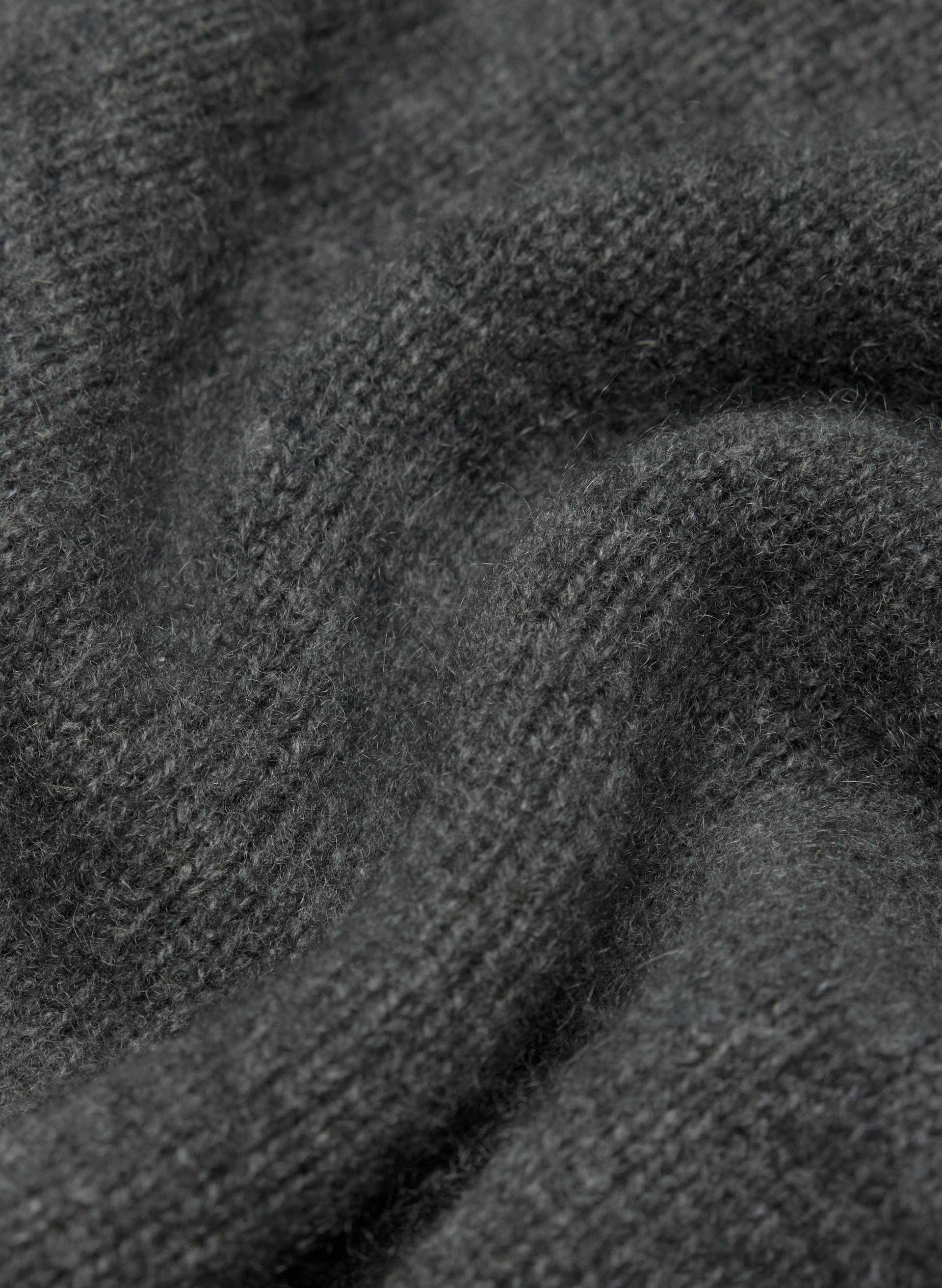 ESSENTIAL CASHMERE CONTEXT SWEATER | Aritzia