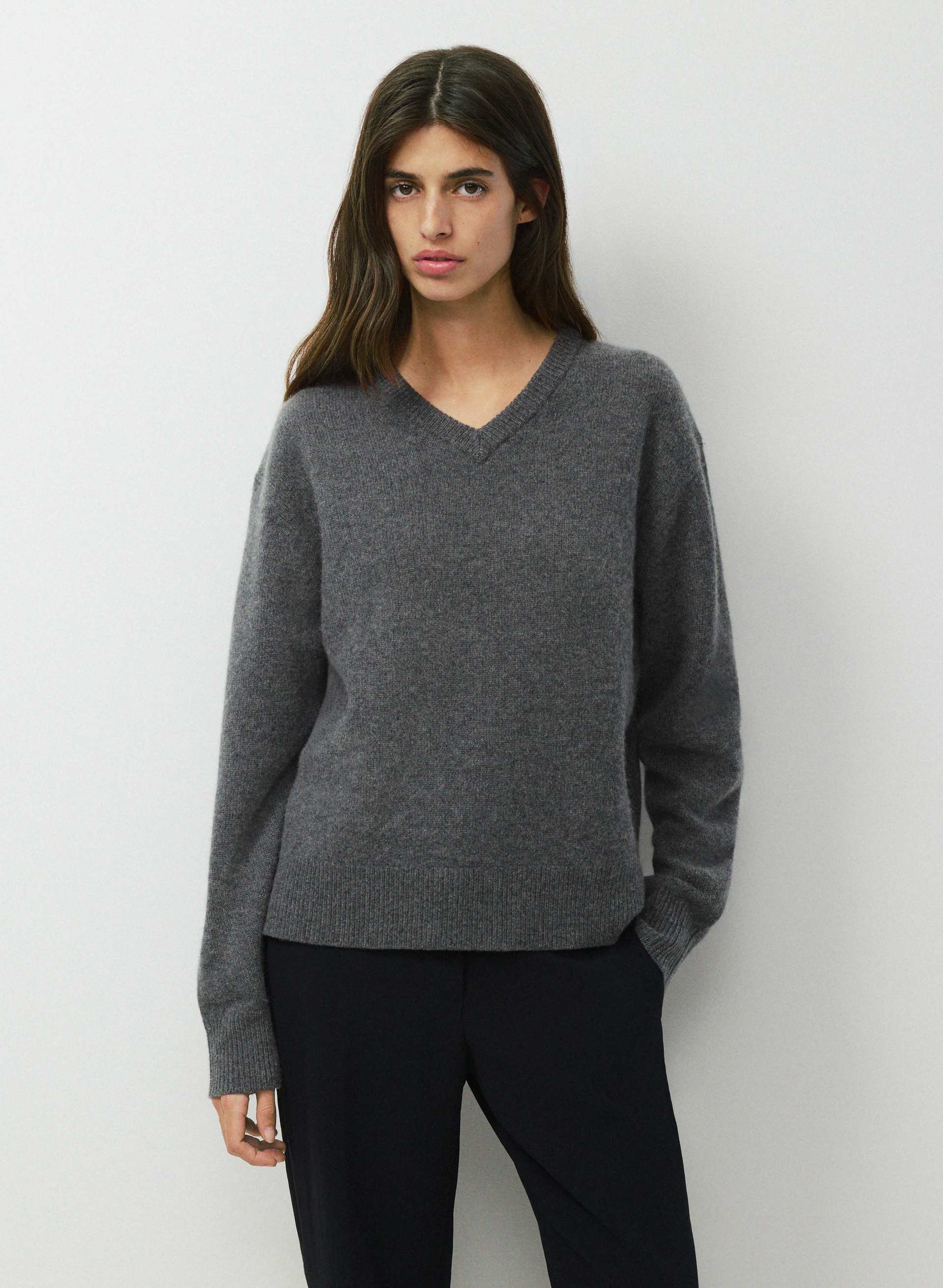 ESSENTIAL CASHMERE CONTEXT SWEATER | Aritzia