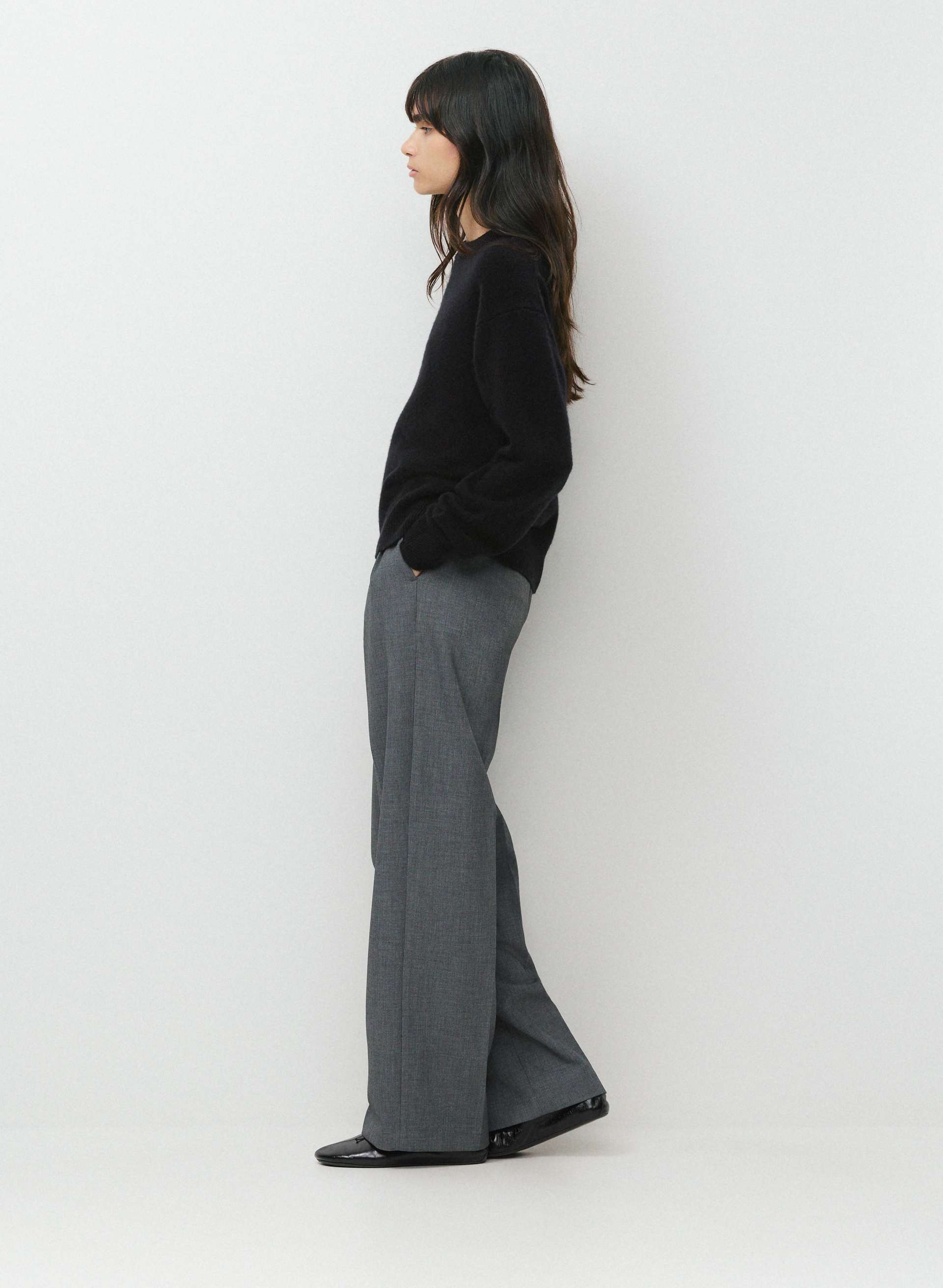 ESSENTIAL CASHMERE RELIC SWEATER | Aritzia