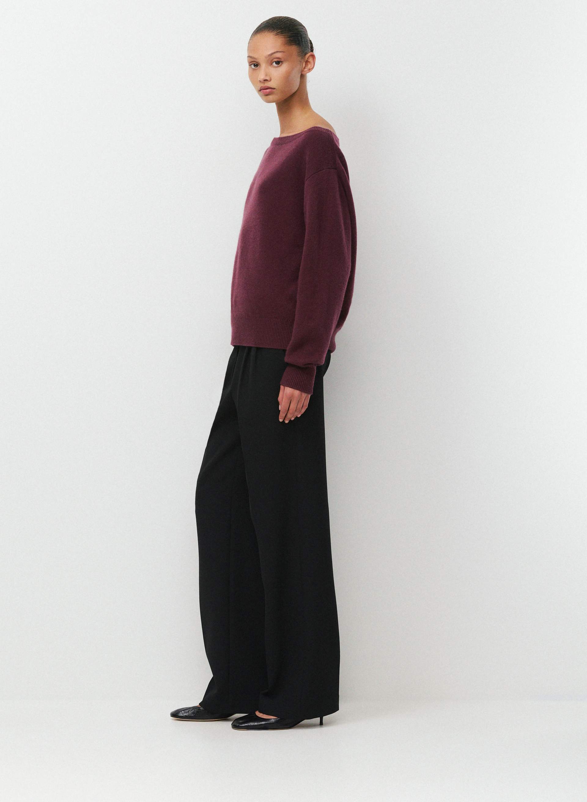 ESSENTIAL CASHMERE NUANCE SWEATER | Aritzia
