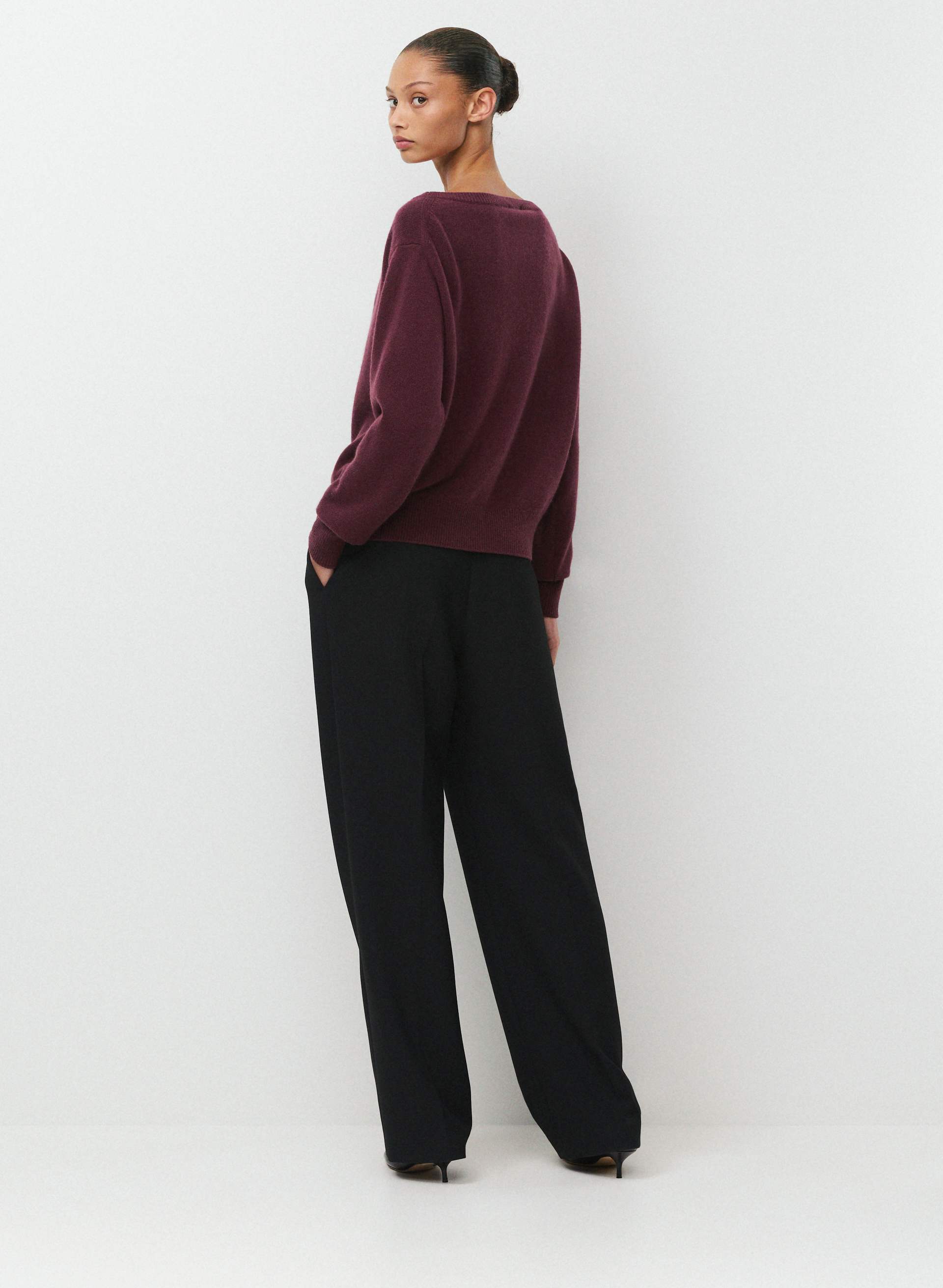 ESSENTIAL CASHMERE NUANCE SWEATER | Aritzia