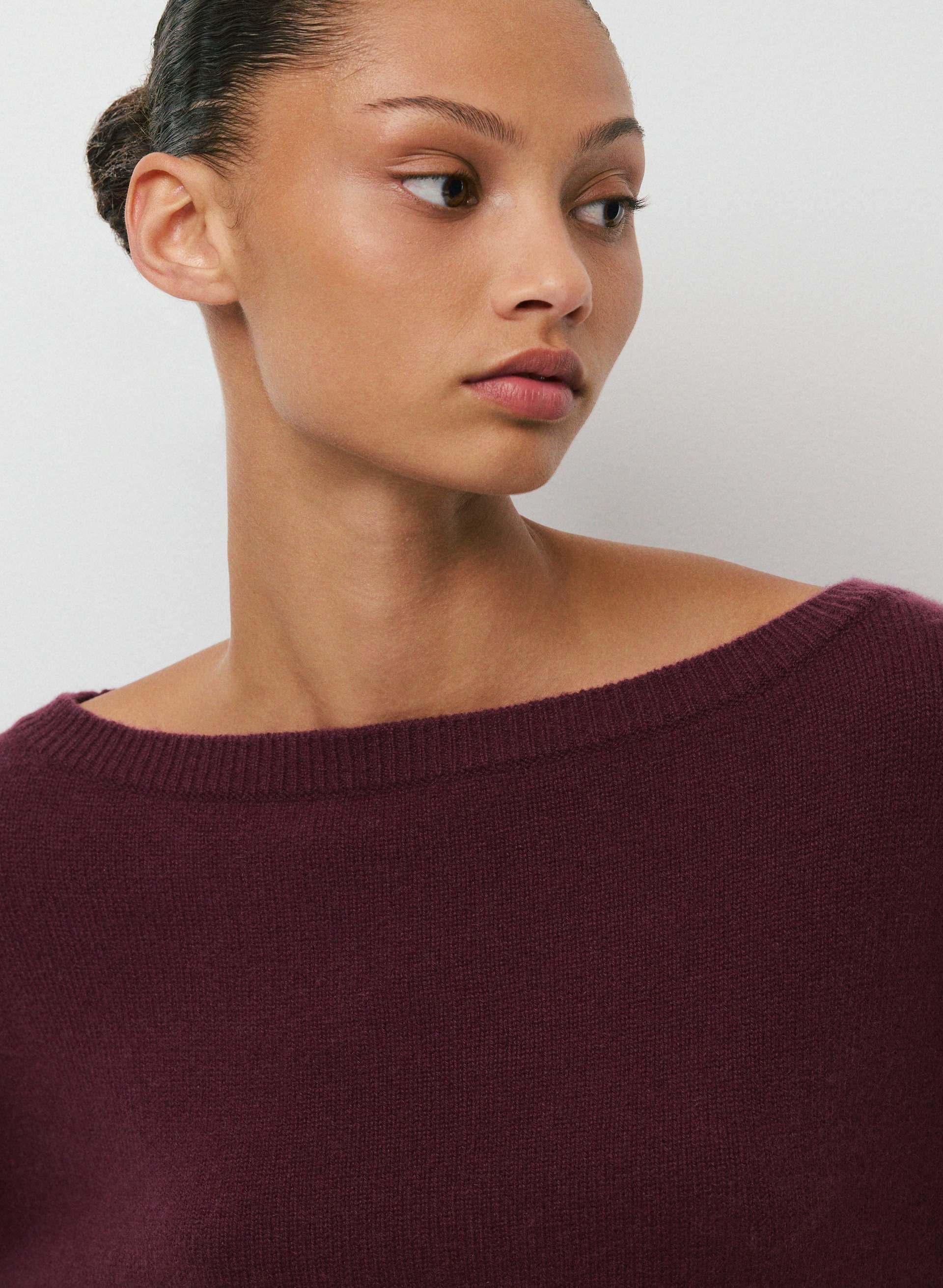ESSENTIAL CASHMERE NUANCE SWEATER | Aritzia