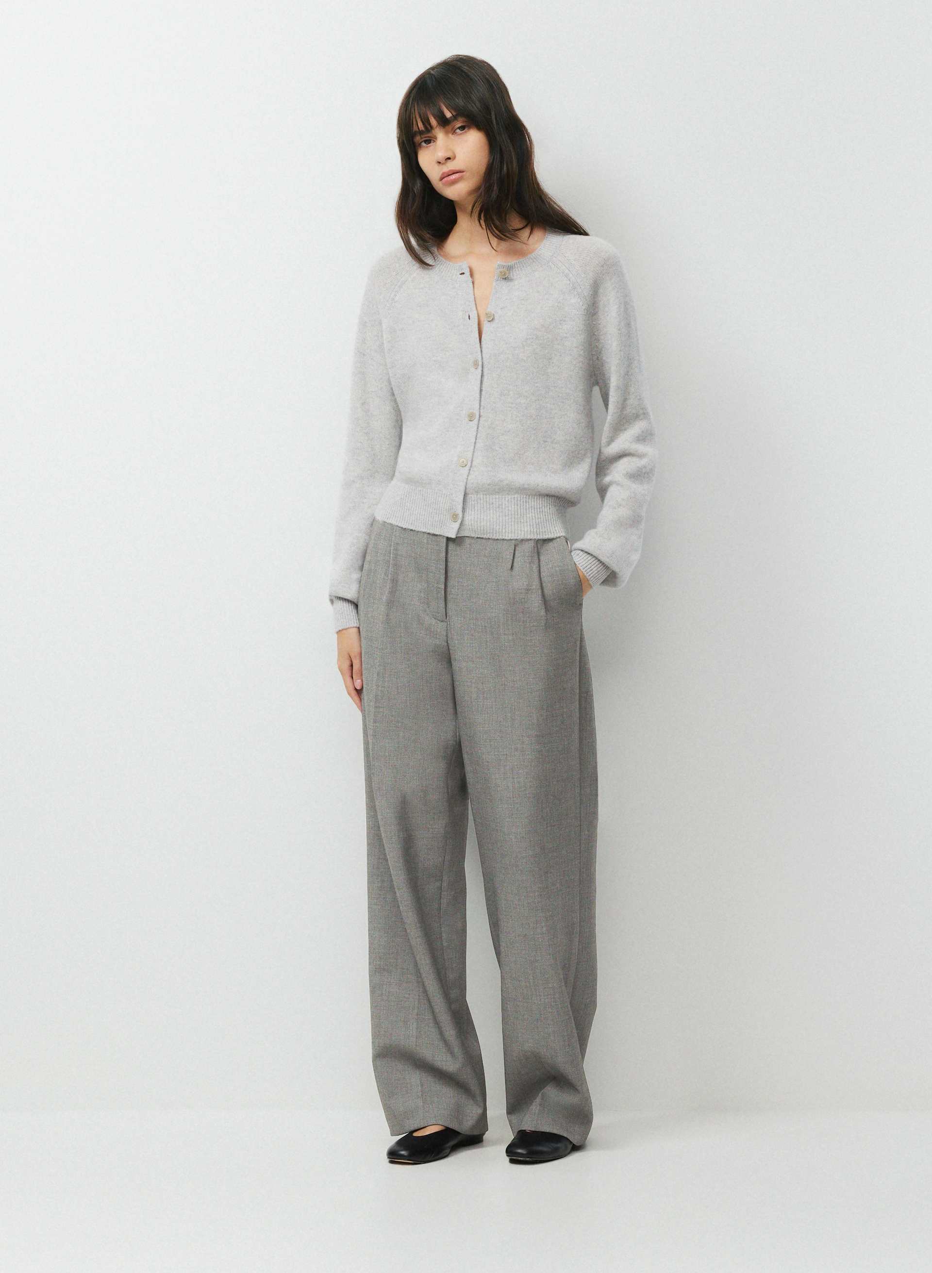 ESSENTIAL WOOL CASHMERE LONDON CARDIGAN | Aritzia