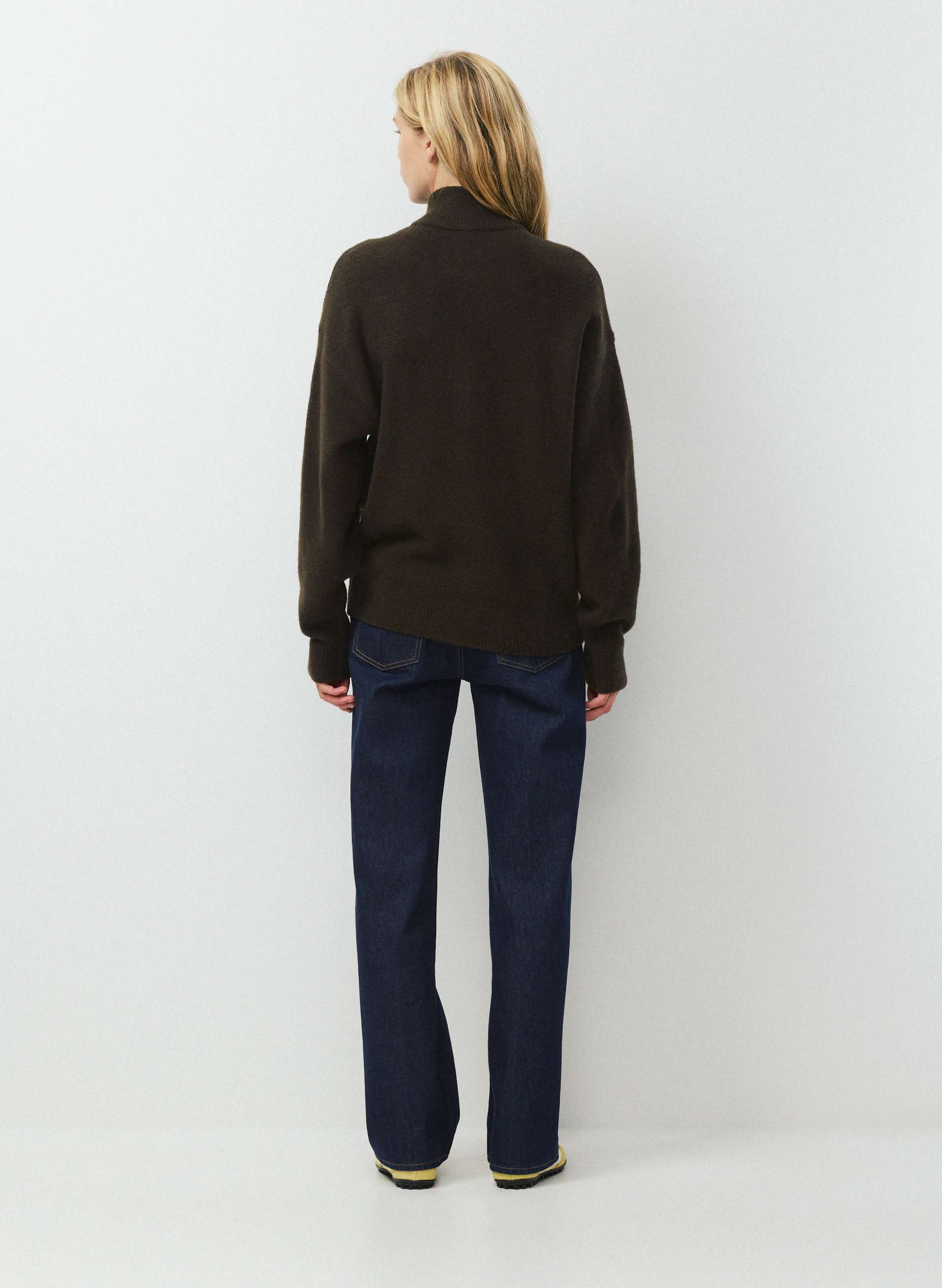 AXLE SWEATER | Aritzia