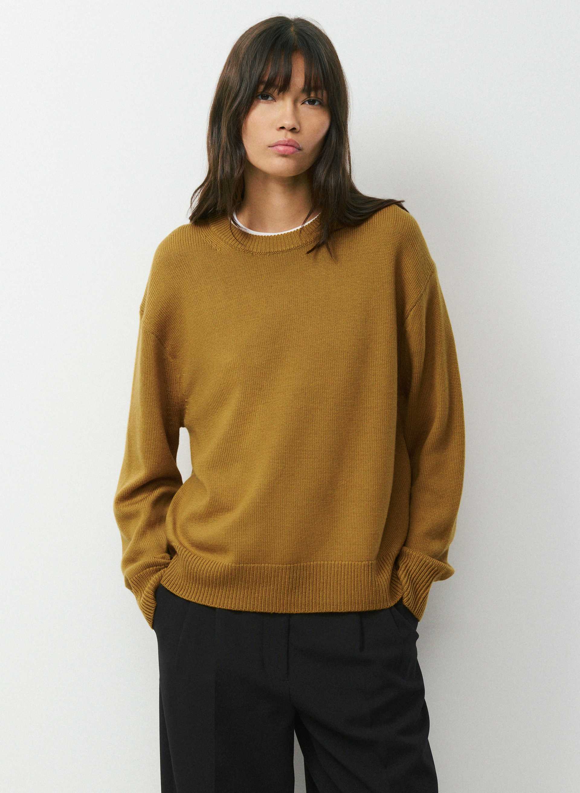 ESSENTIAL MERINO WOOL VIEW SWEATER | Aritzia