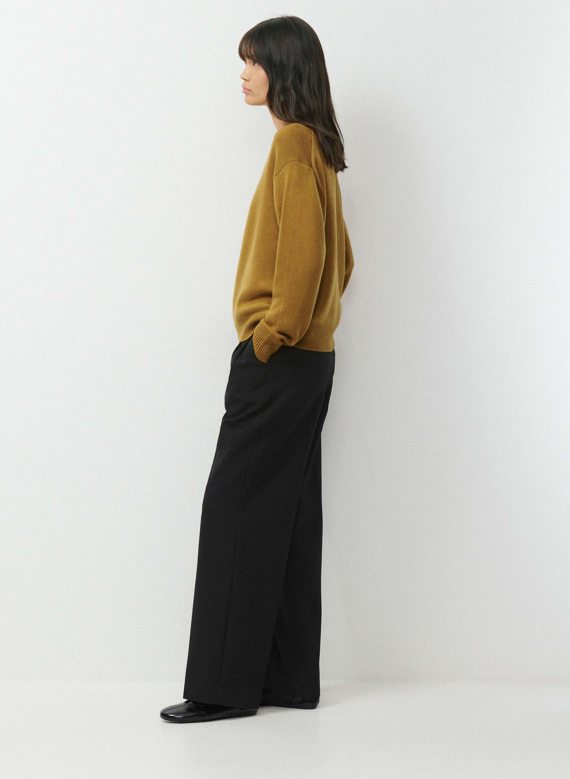ESSENTIAL MERINO WOOL VIEW SWEATER | Aritzia