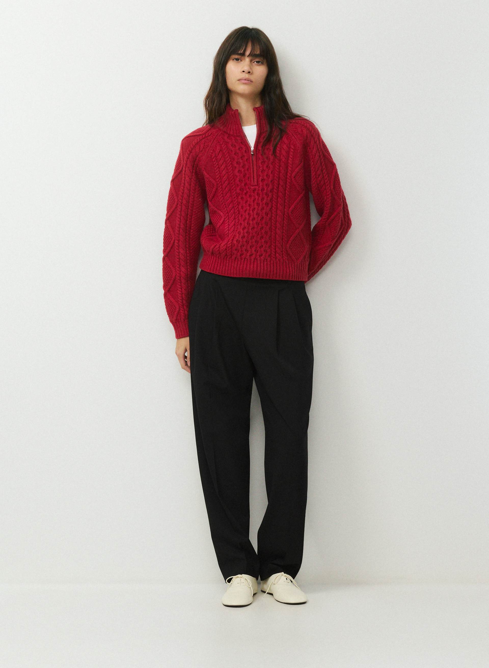 CABLE KNIT MERINO WOOL MASTERY 1/4 ZIP - Cable-knit 100% extra-fine merino wool quarter-zip mockneck sweater. 
