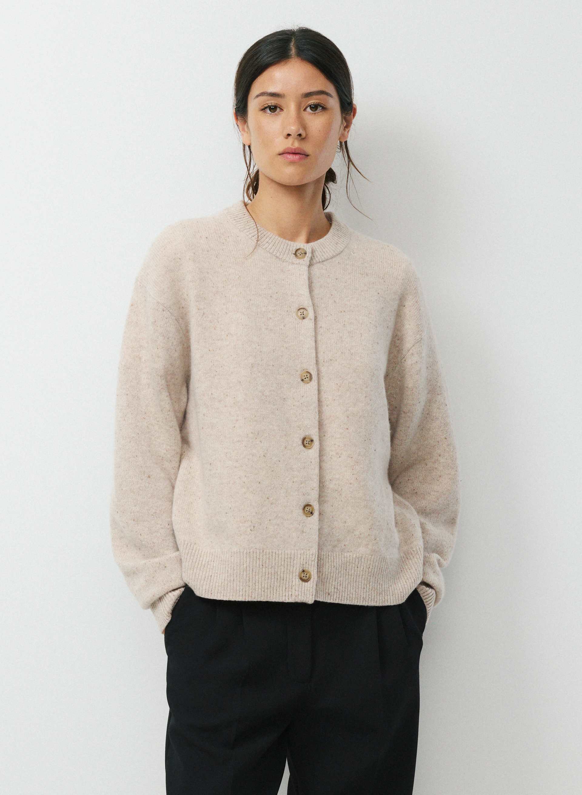 Cardigans & Shrugs