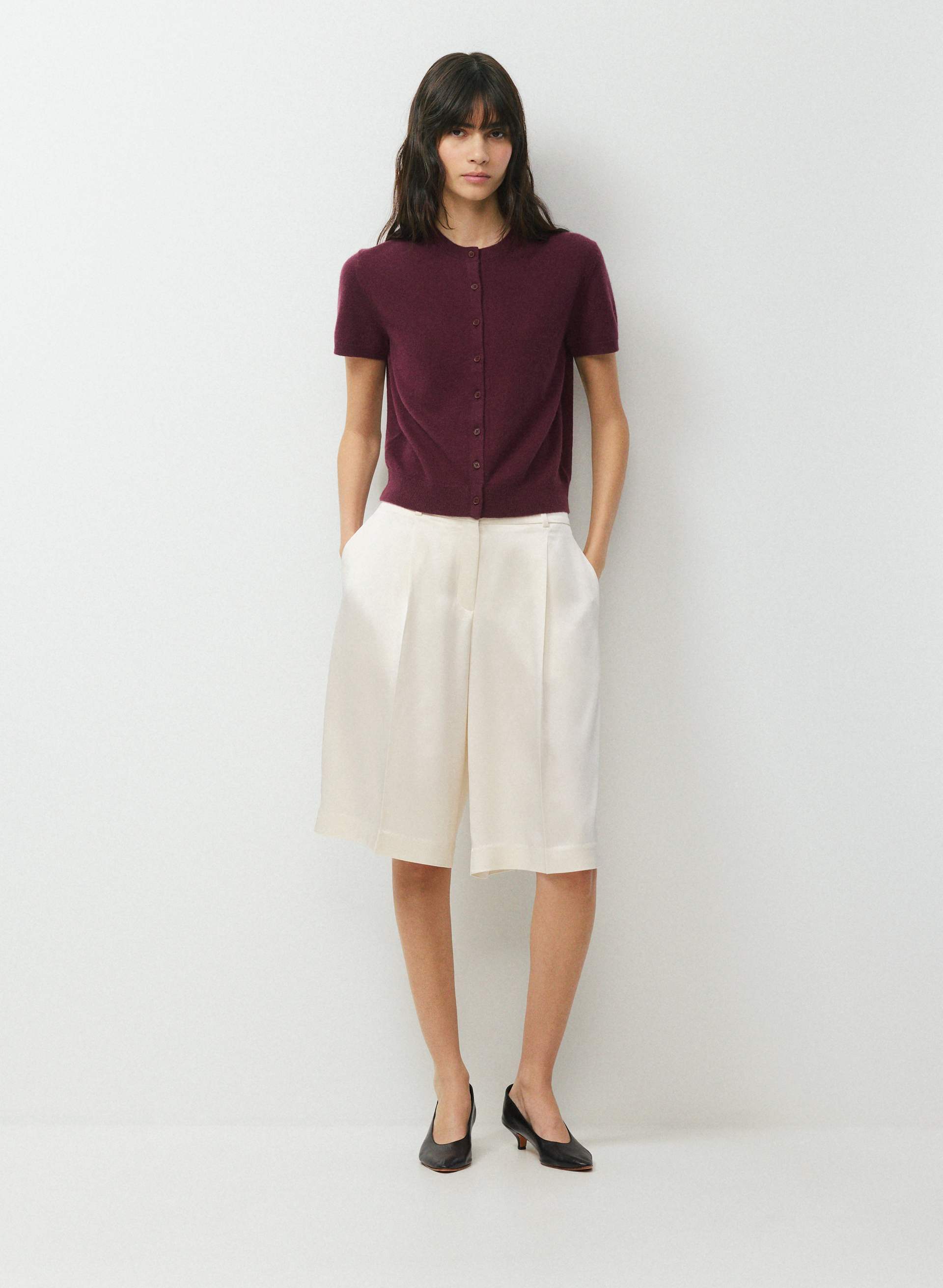 BARE CASHMERE NOTEWORTHY SHORTSLEEVE CARDIGAN | Aritzia