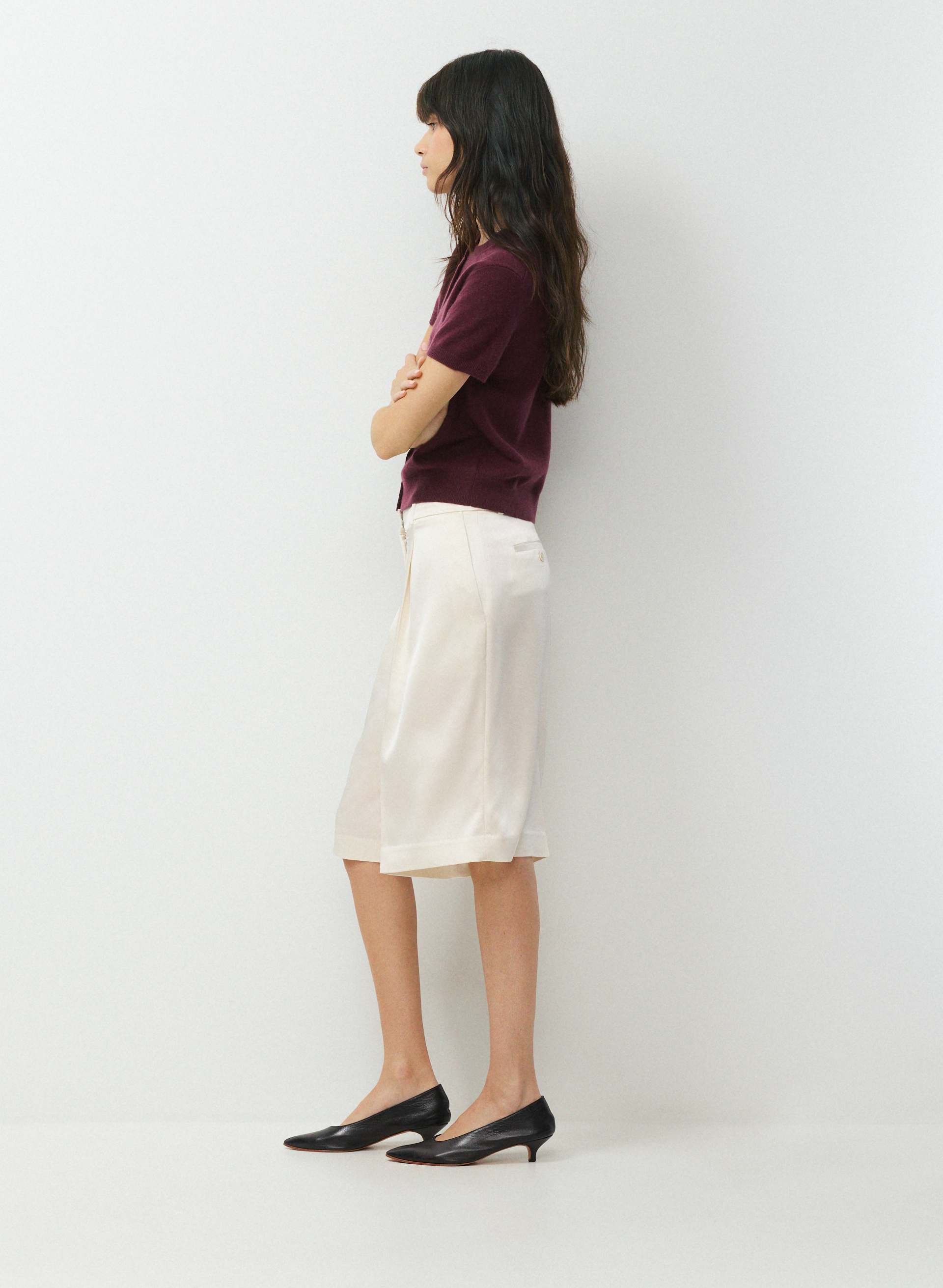 BARE CASHMERE NOTEWORTHY SHORTSLEEVE CARDIGAN | Aritzia