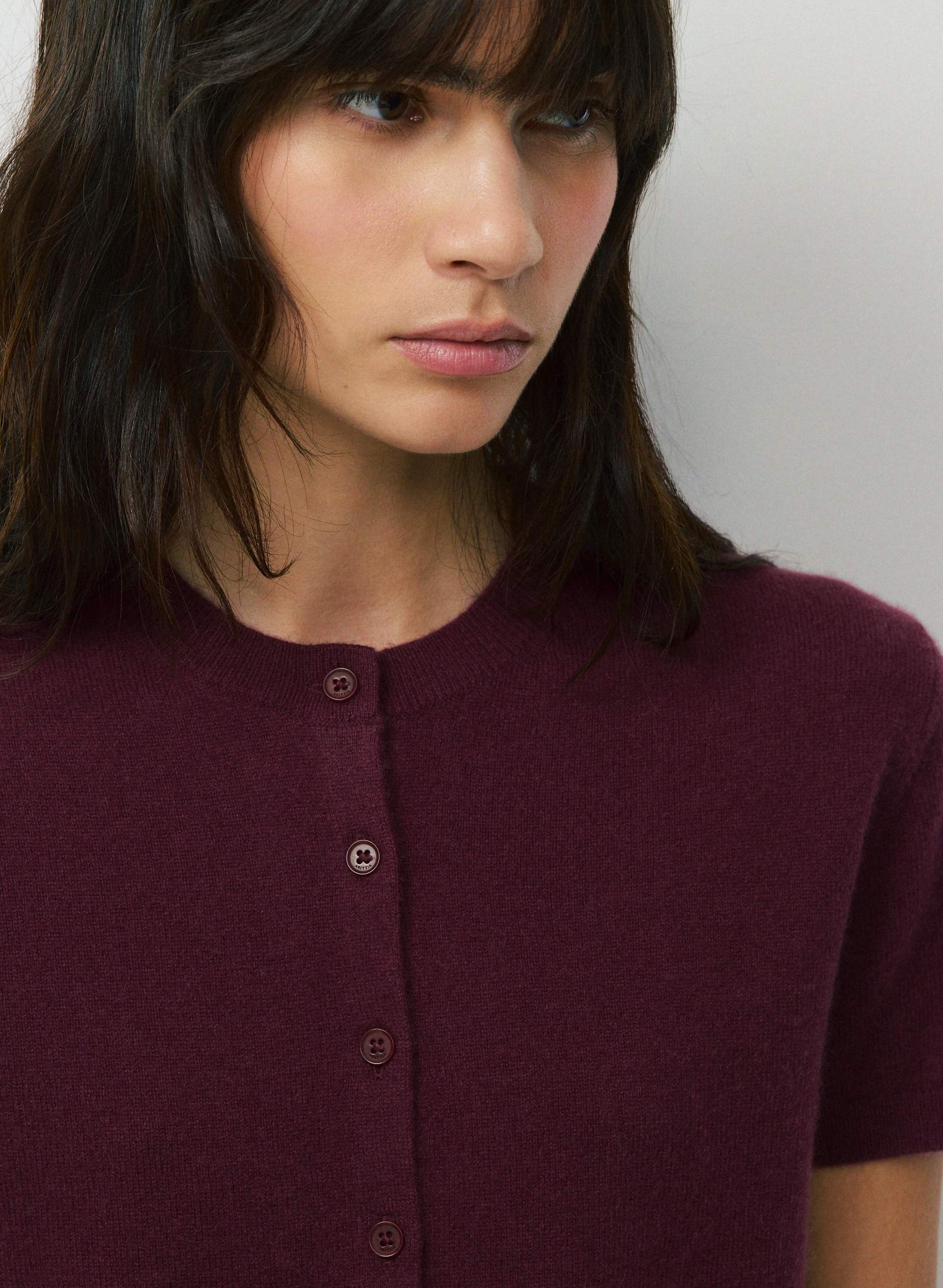 BARE CASHMERE NOTEWORTHY SHORTSLEEVE CARDIGAN | Aritzia