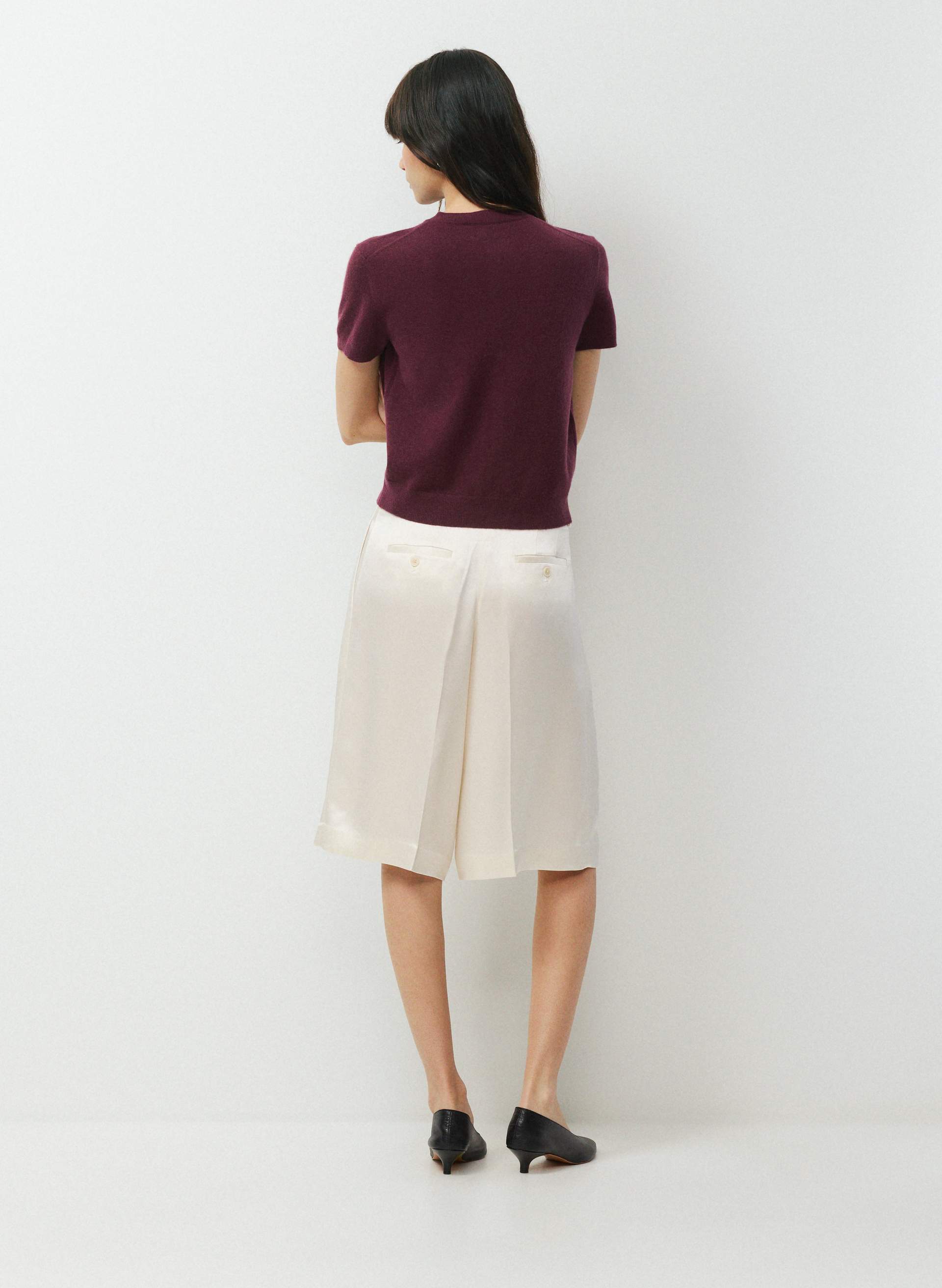 BARE CASHMERE NOTEWORTHY SHORTSLEEVE CARDIGAN | Aritzia