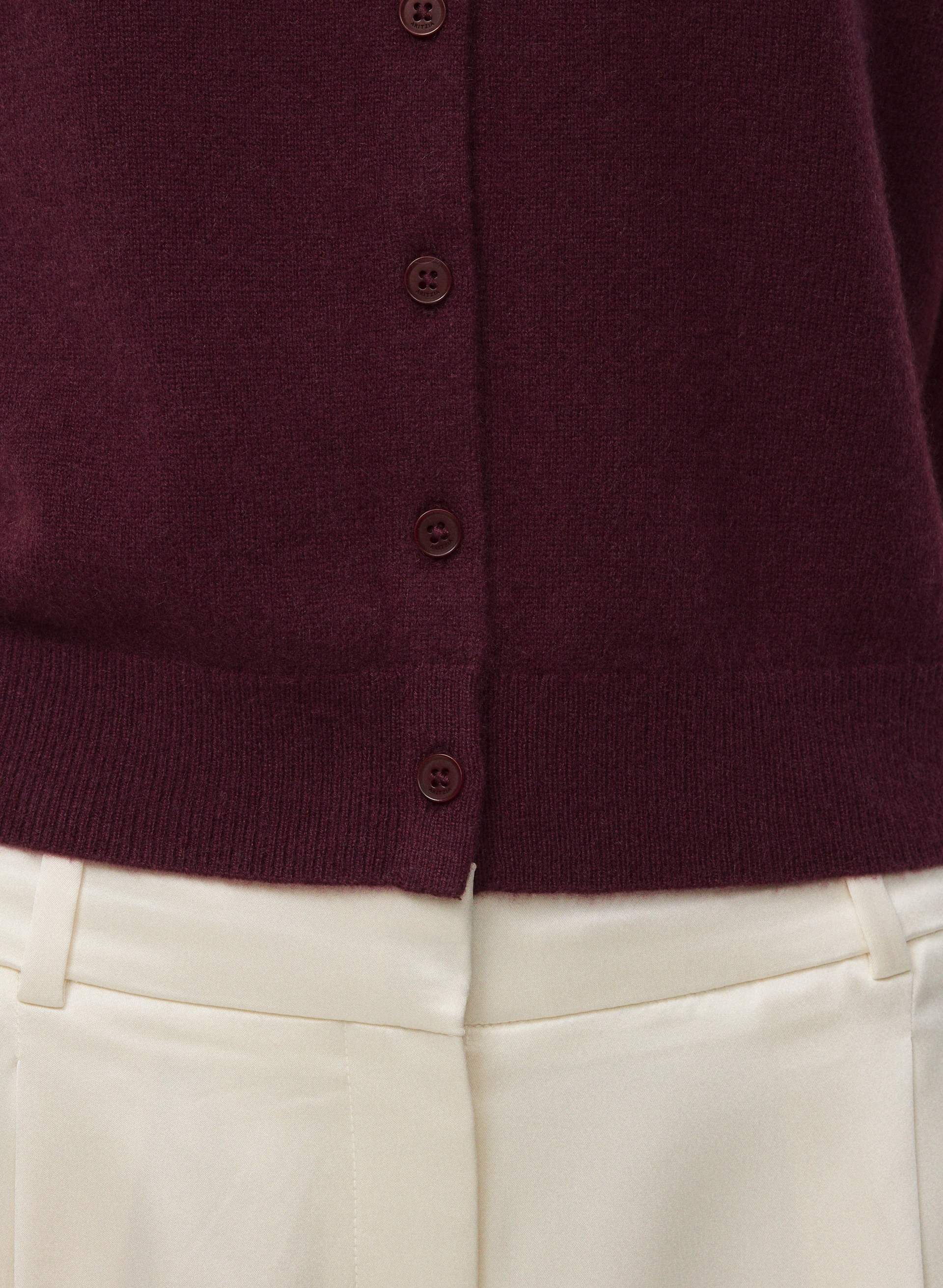BARE CASHMERE NOTEWORTHY SHORTSLEEVE CARDIGAN | Aritzia