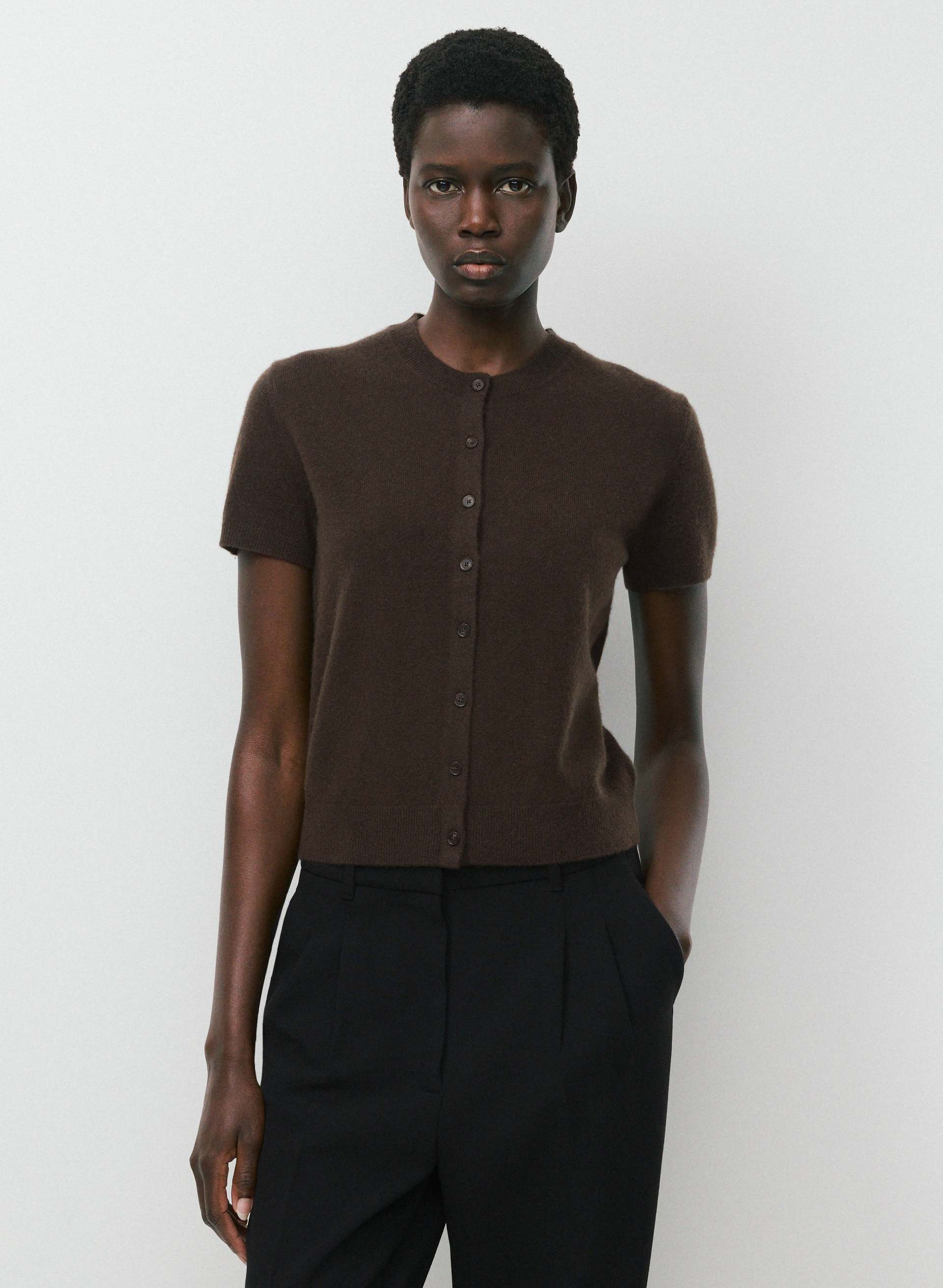 Bare Cashmere Noteworthy Shortsleeve Cardigan | Aritzia US