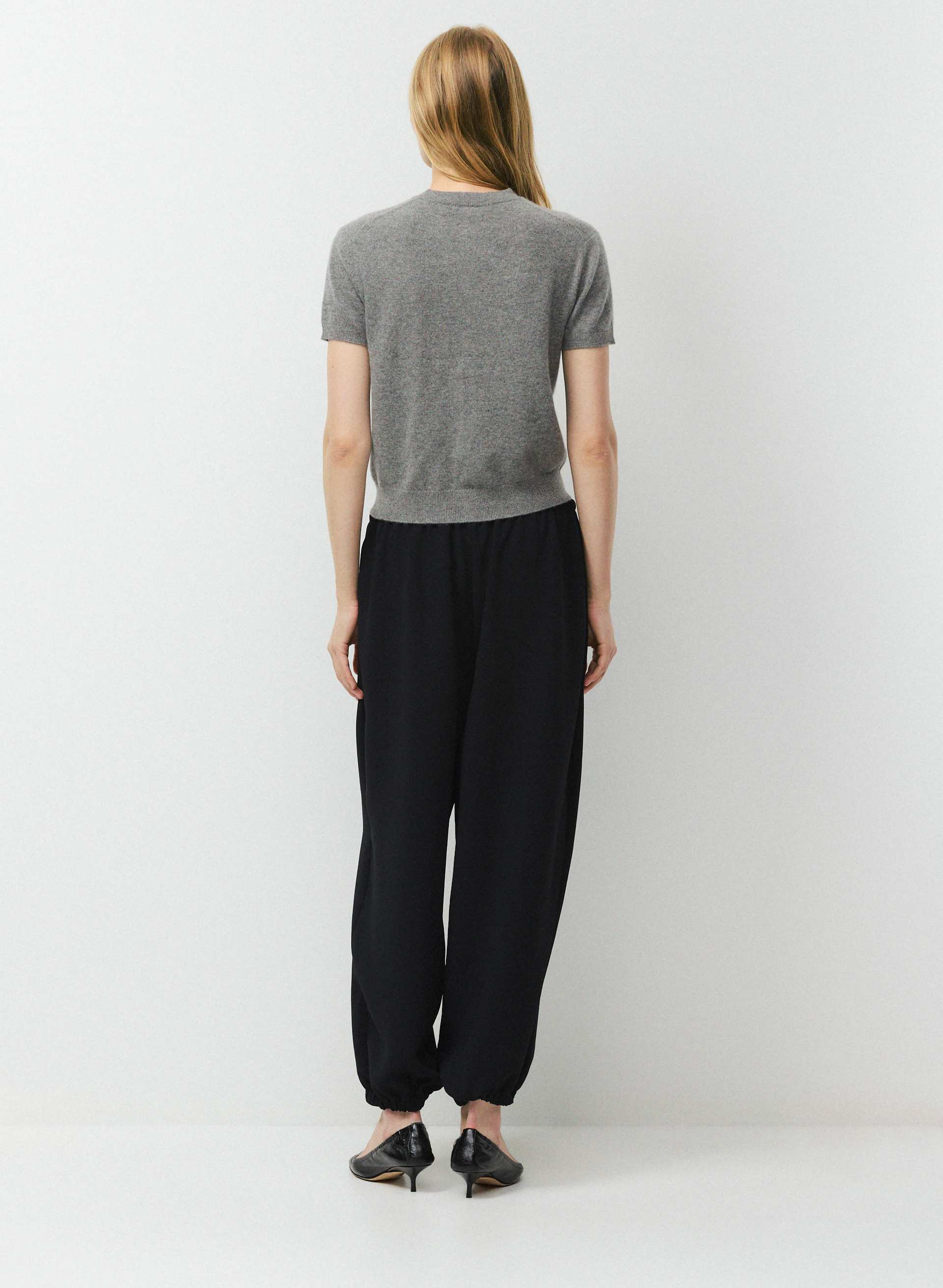 BARE CASHMERE NOTEWORTHY SHORTSLEEVE CARDIGAN | Aritzia