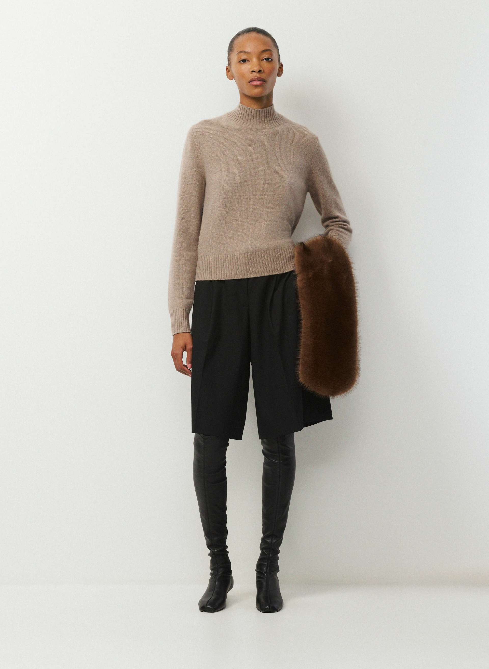 ESSENTIAL CASHMERE FOLIO MOCKNECK | Aritzia