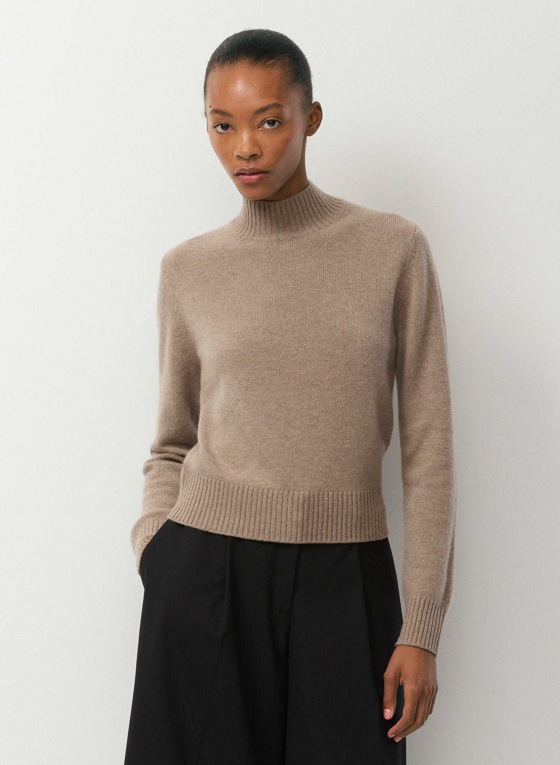 ESSENTIAL CASHMERE FOLIO MOCKNECK | Aritzia