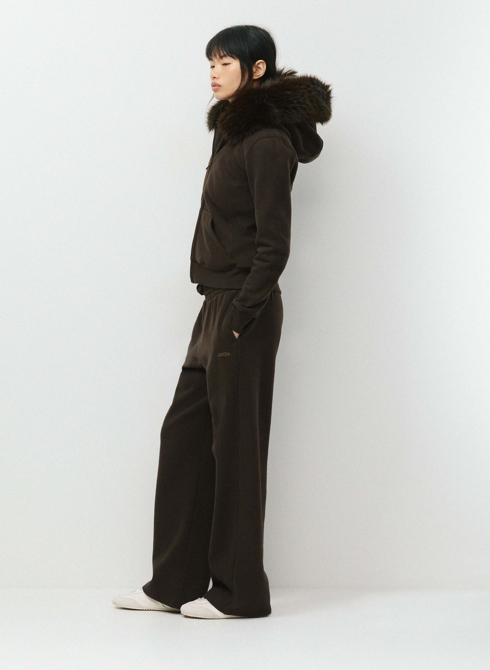 CHANDAIL SERRÉ CAP. F. ÉCL. - MOLL. DOUILLET | Aritzia