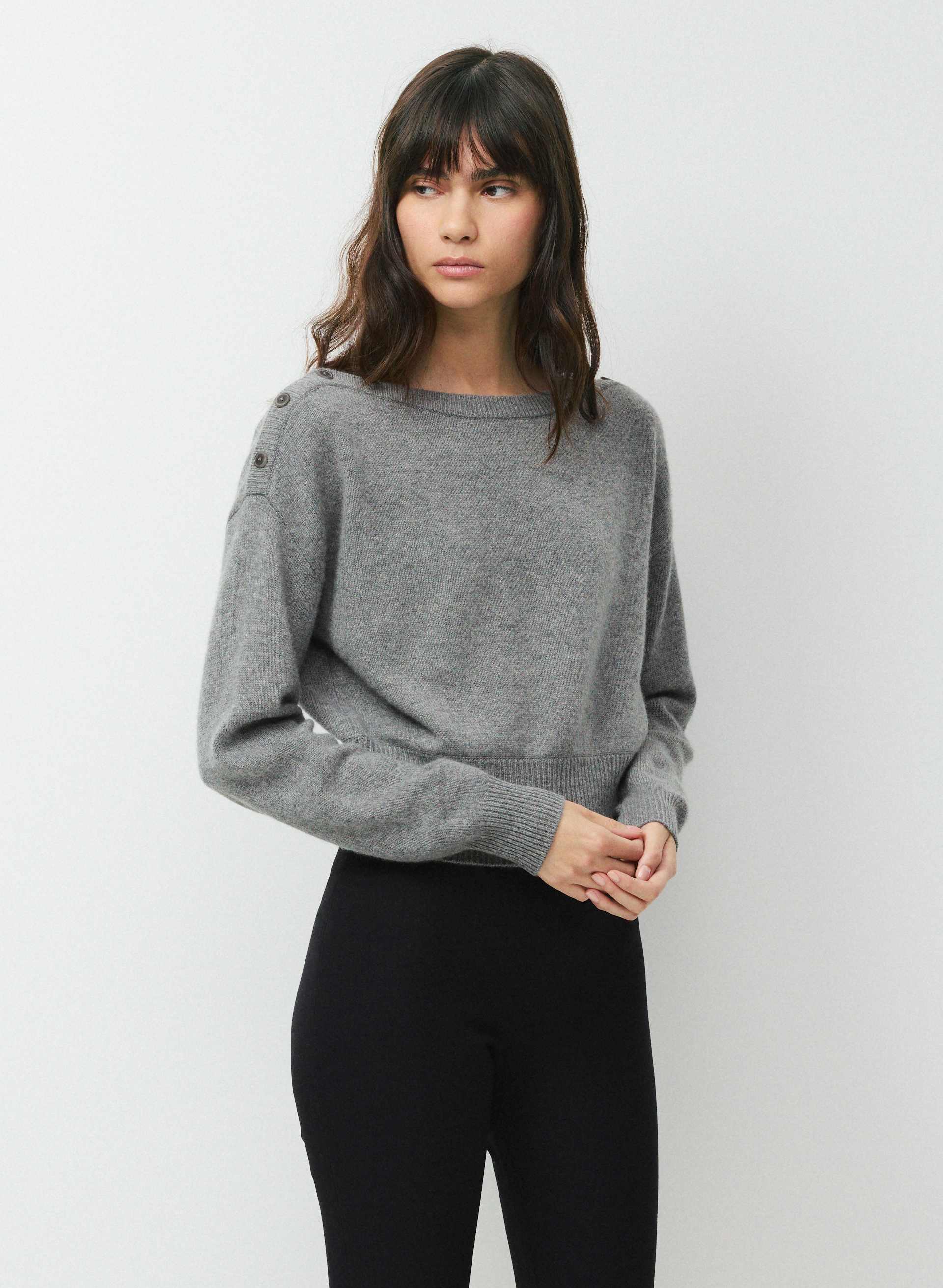 ESSENTIAL WOOL CASHMERE GABLE SWEATER - Midweight wool cashmere boatneck sweater. 