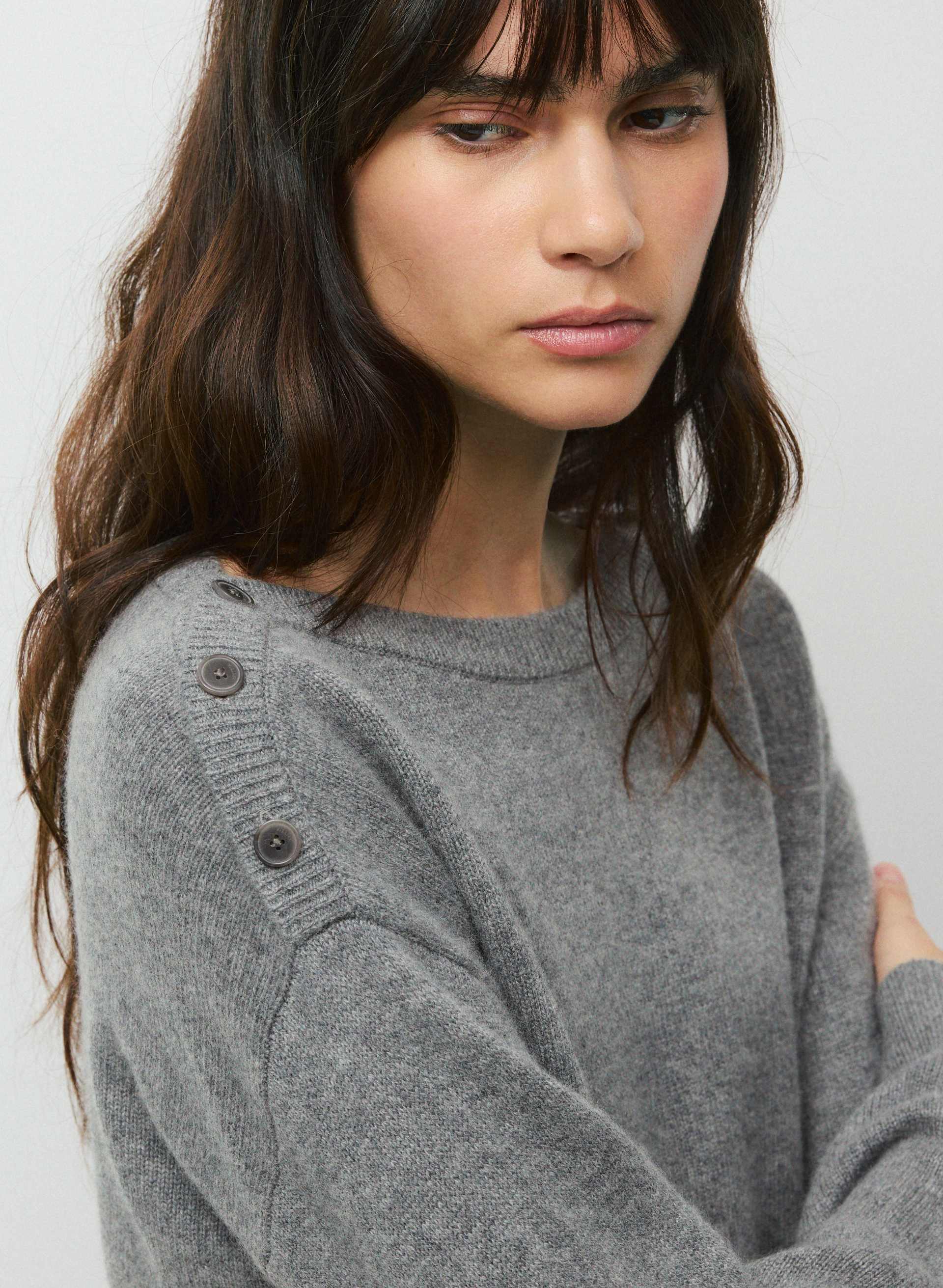 CHANDAIL GABLE - CACHEMIRE-LAINE ESSENTIAL | Aritzia
