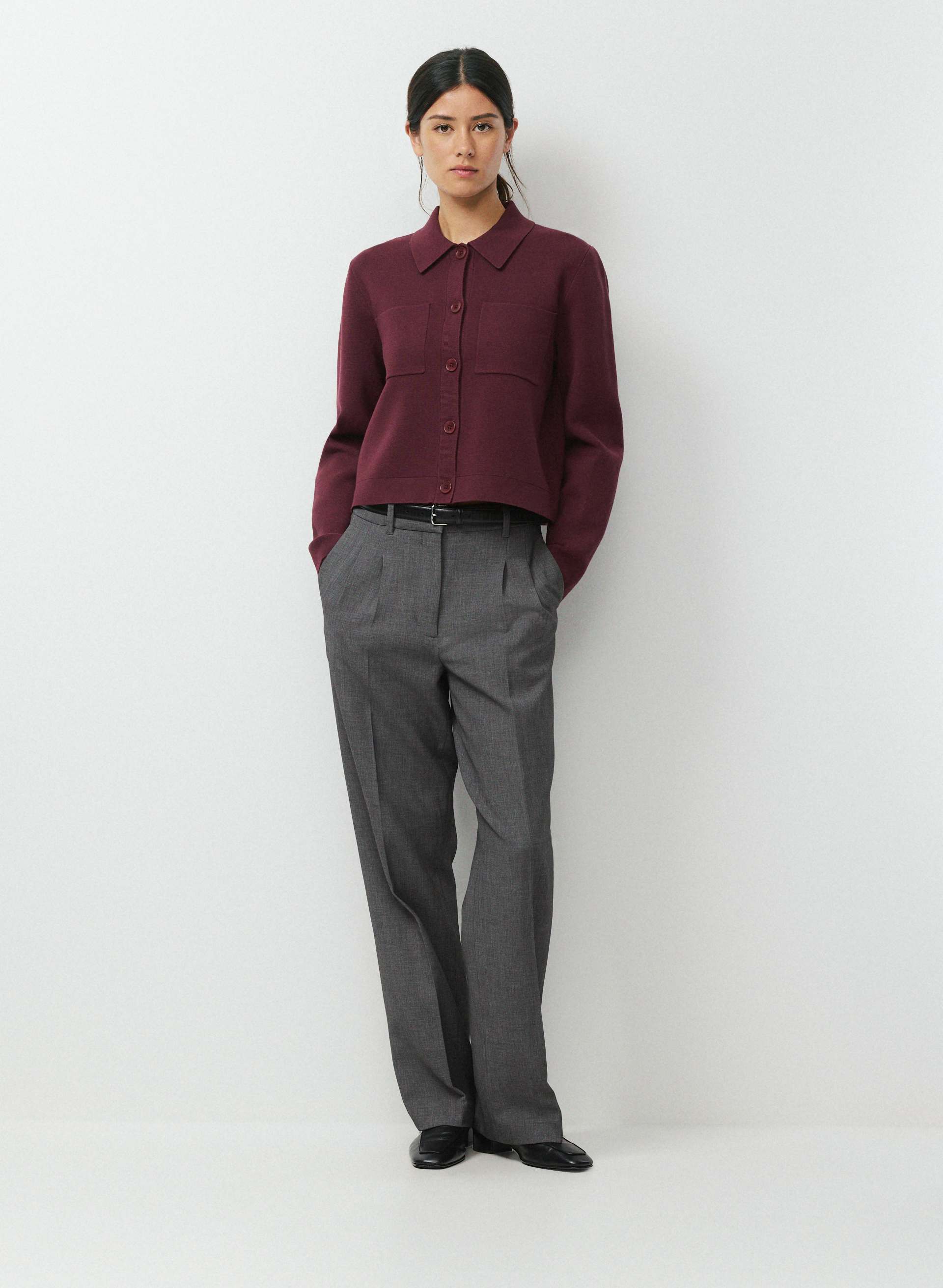 SOCIETY CARDIGAN - WONDER YARN - Knit collared cardigan. 