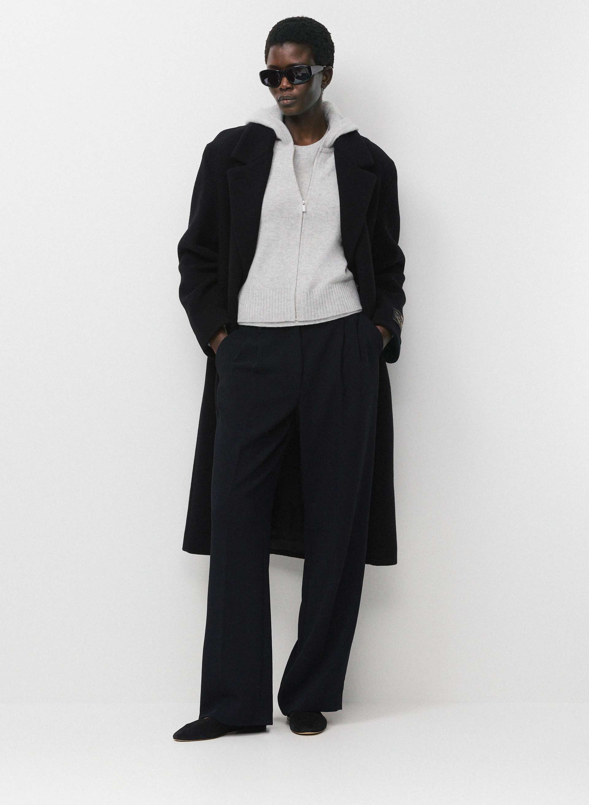 ESSENTIAL CASHMERE IDYLLIC ZIP HOODIE - Midweight 100% cashmere zip-up hoodie. 
