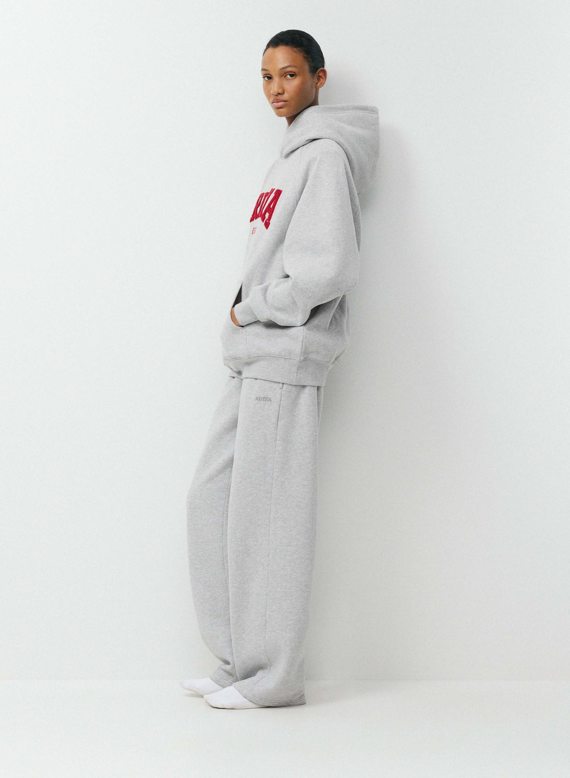 COZY SWEATFLEECE MEGA RAGLAN™ HOODIE | Aritzia