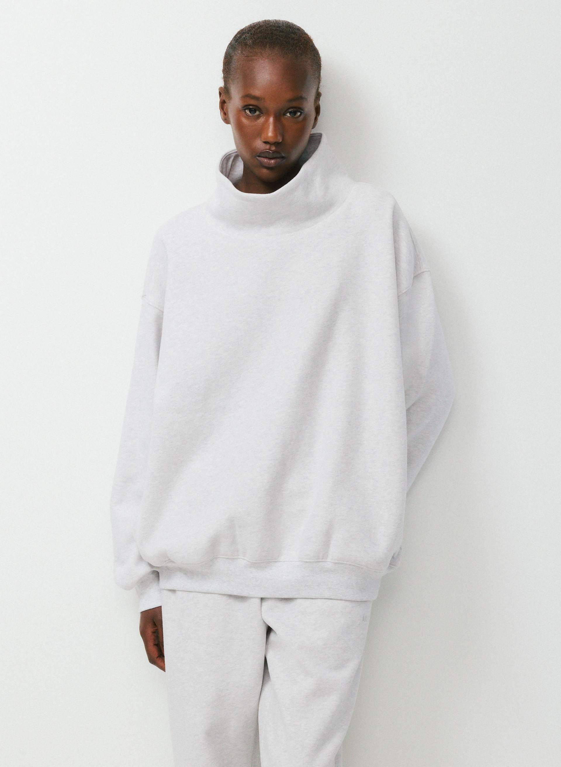 COZY SWEATFLEECE MEGA FUNNEL NECK | Aritzia
