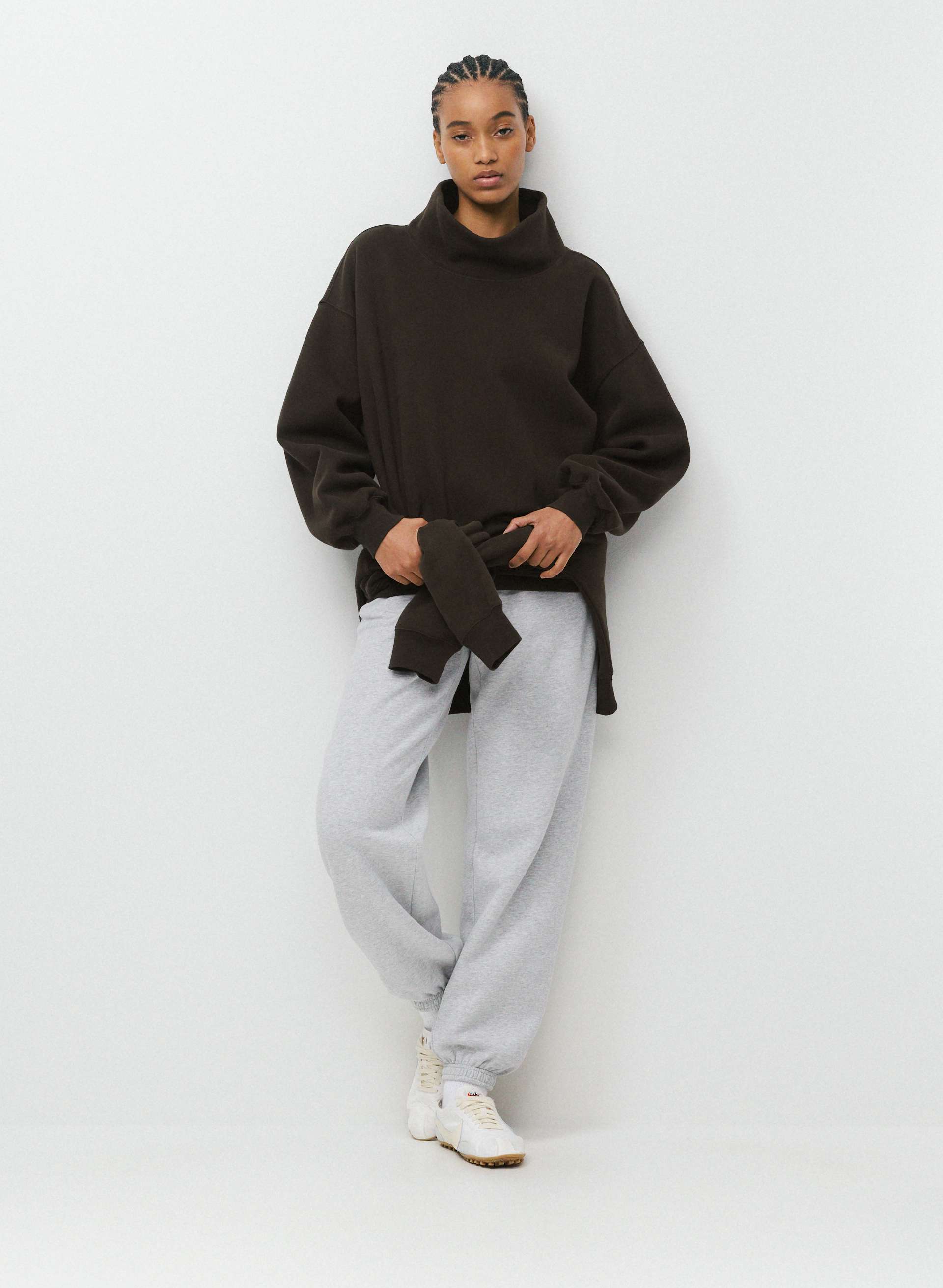 COZY SWEATFLEECE MEGA FUNNEL NECK - Oversized fleece funnel neck. 