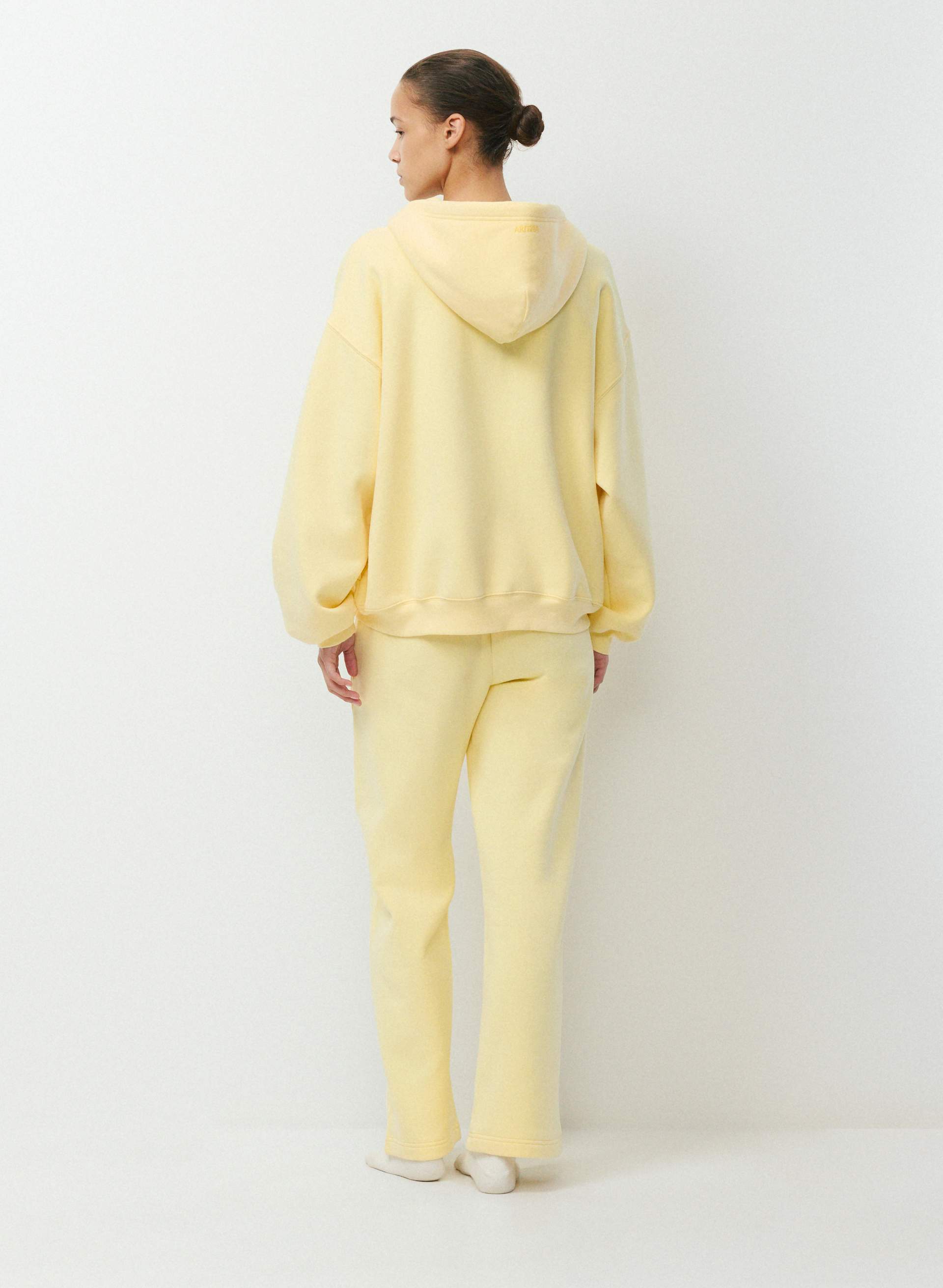 CHANDAIL MÉGA CAP. F. ÉCL. - MOLL. DOUILLET | Aritzia