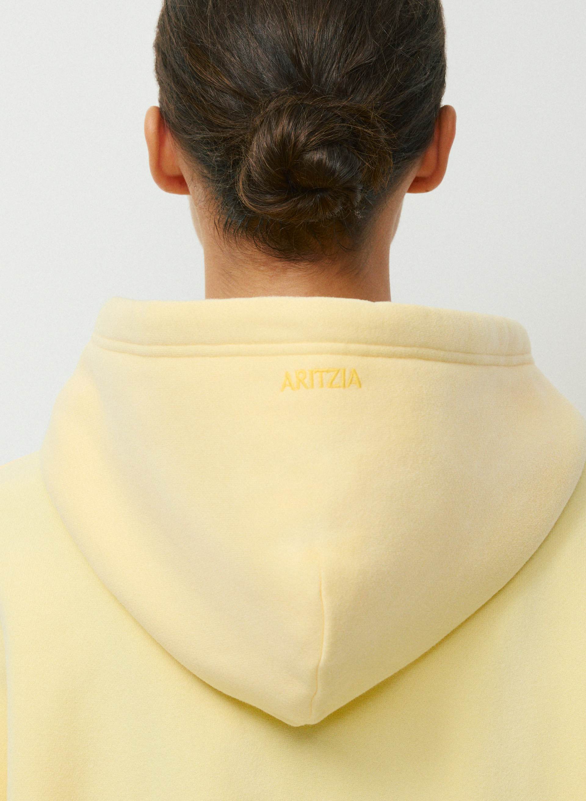 CHANDAIL MÉGA CAP. F. ÉCL. - MOLL. DOUILLET | Aritzia