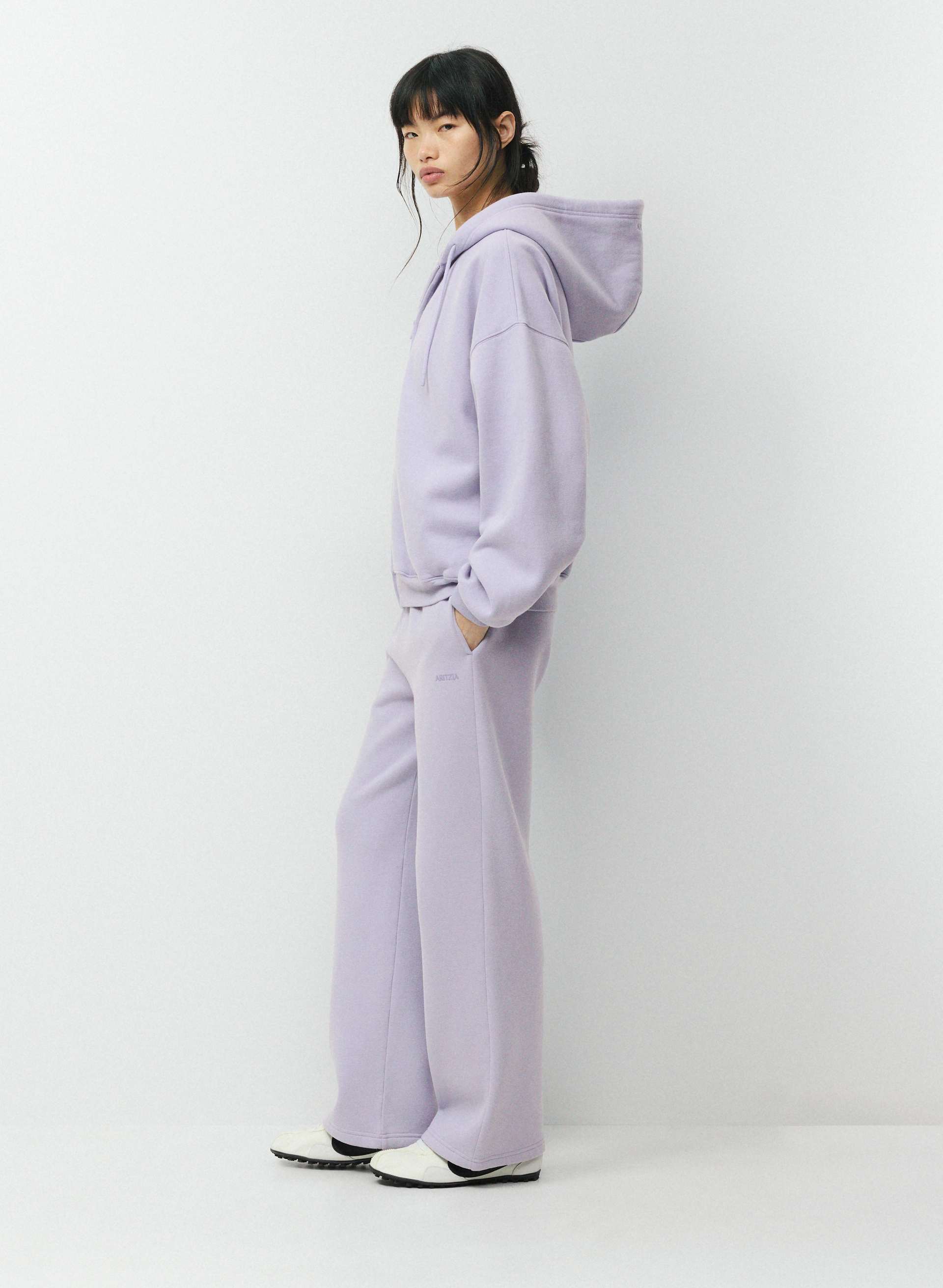 COZY SWEATFLEECE MEGA ZIP HOODIE | Aritzia